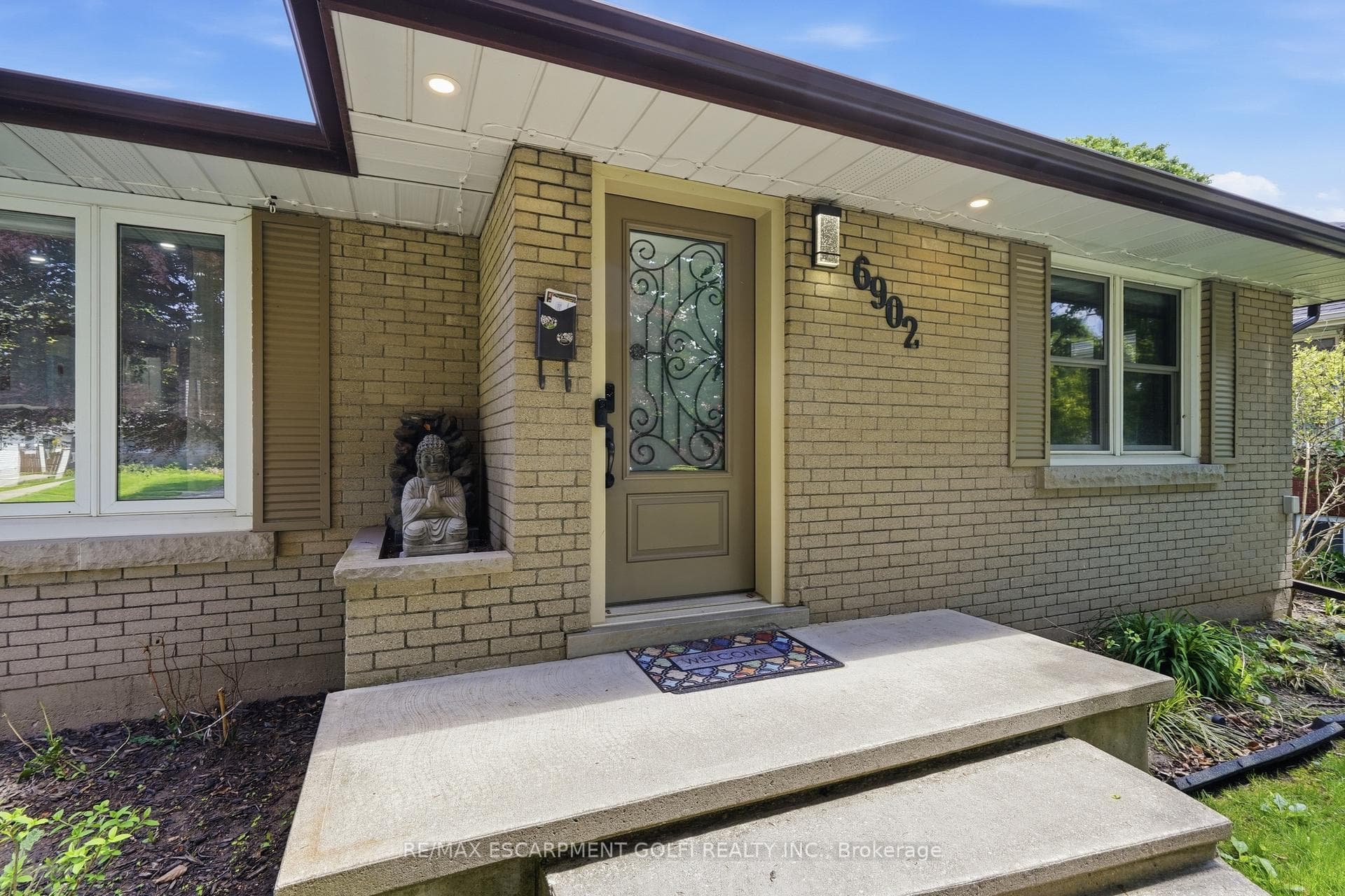 6902 Dell Avenue photo 4
