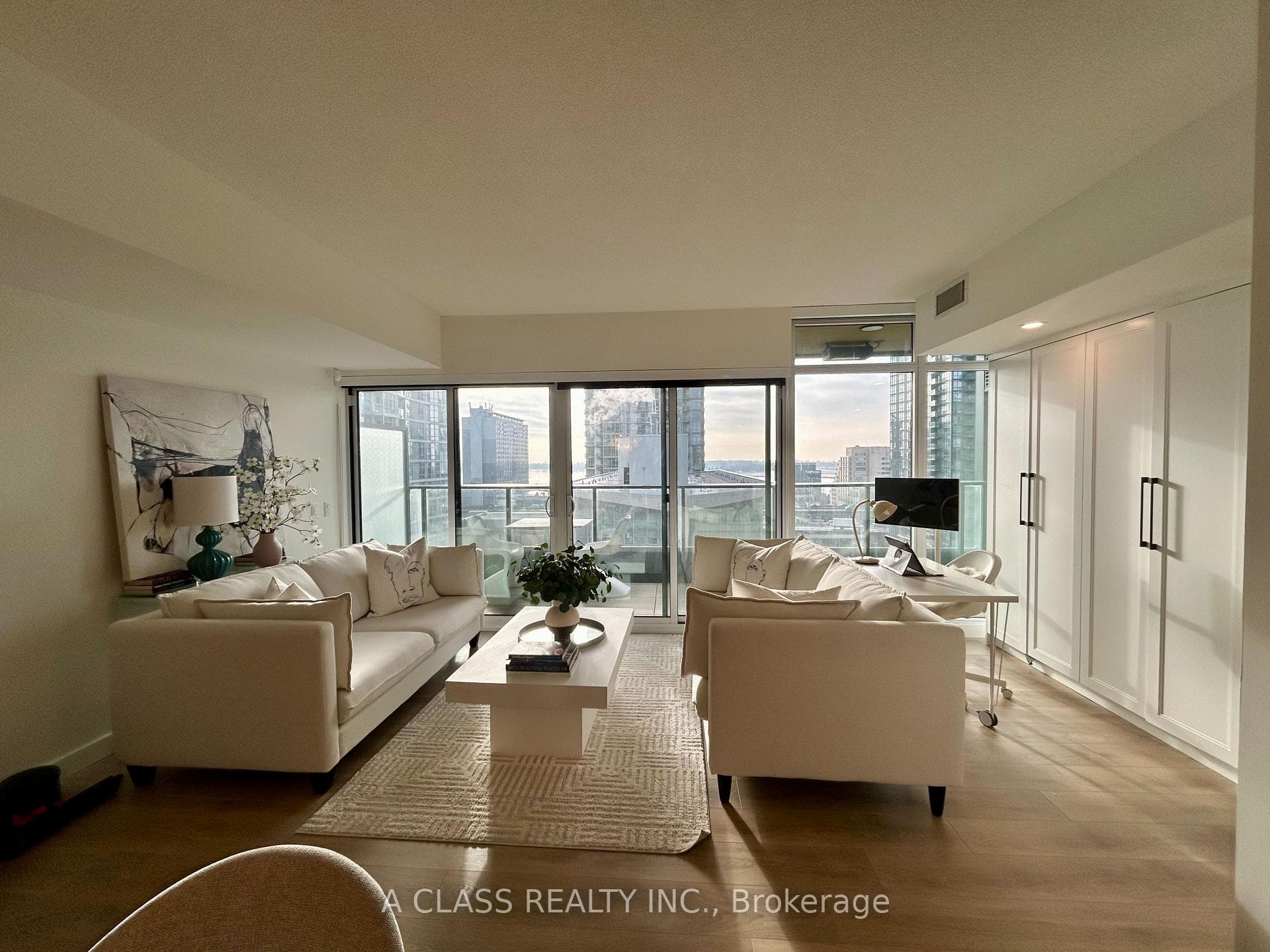 3 Concord Cityplace Way Unit 921 photo 9