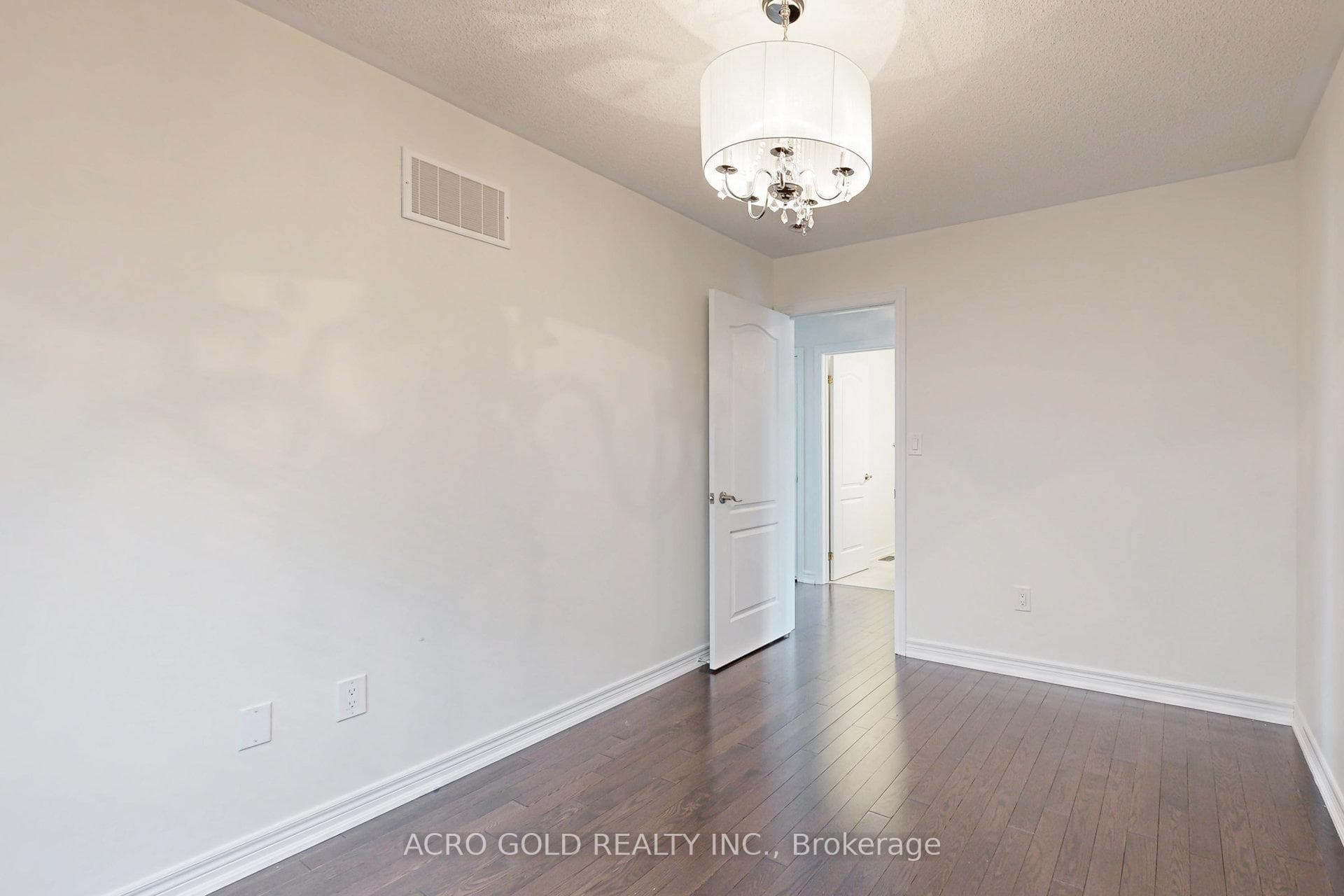4681 Ray Lane photo 35