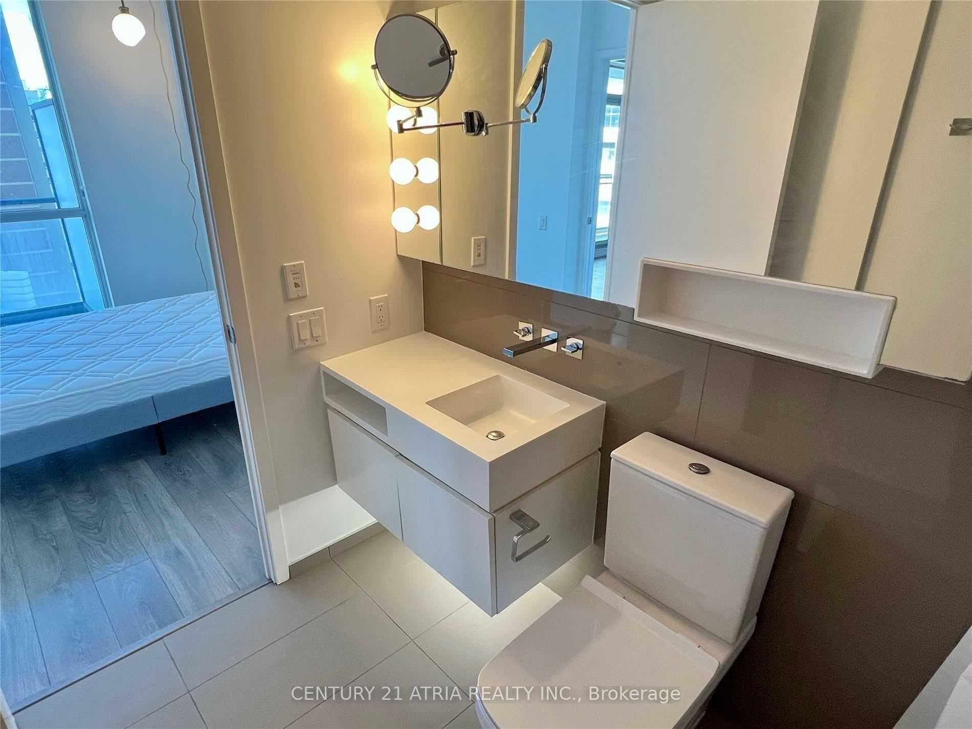 45 Charles Street Unit 1511 photo 19