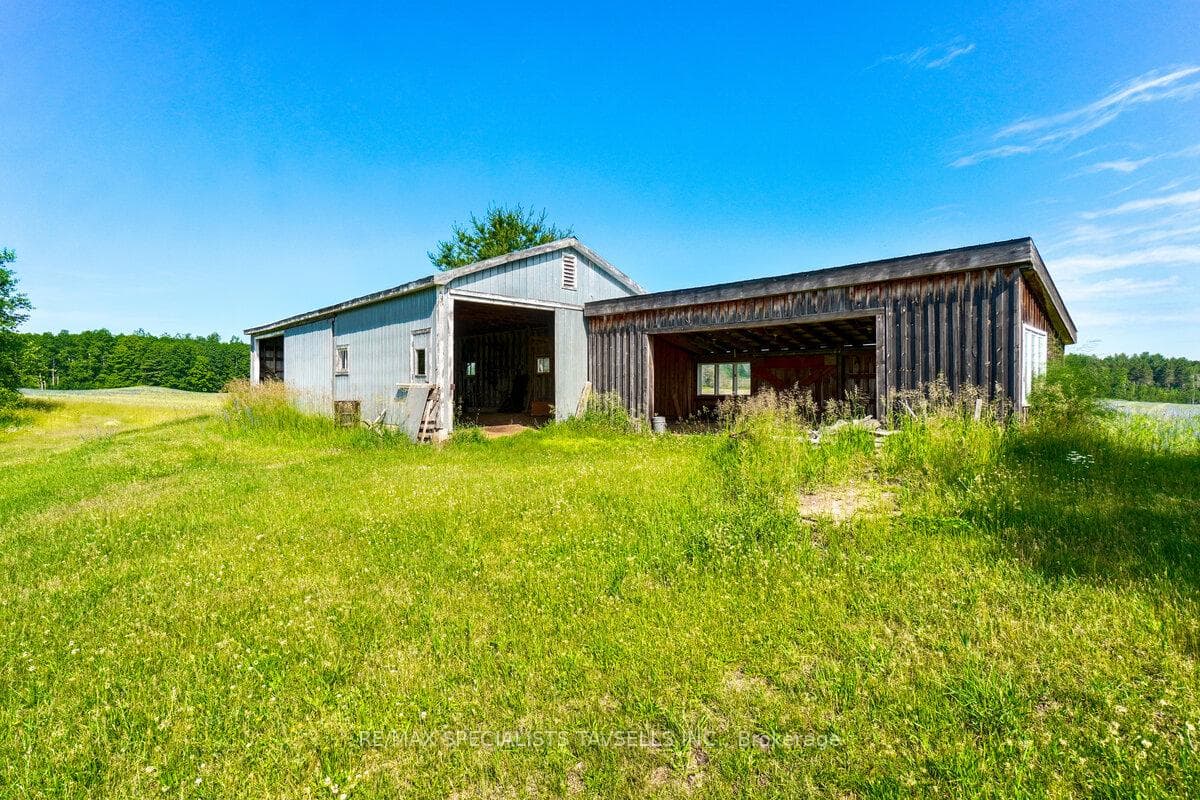 938198 Airport Road photo 33