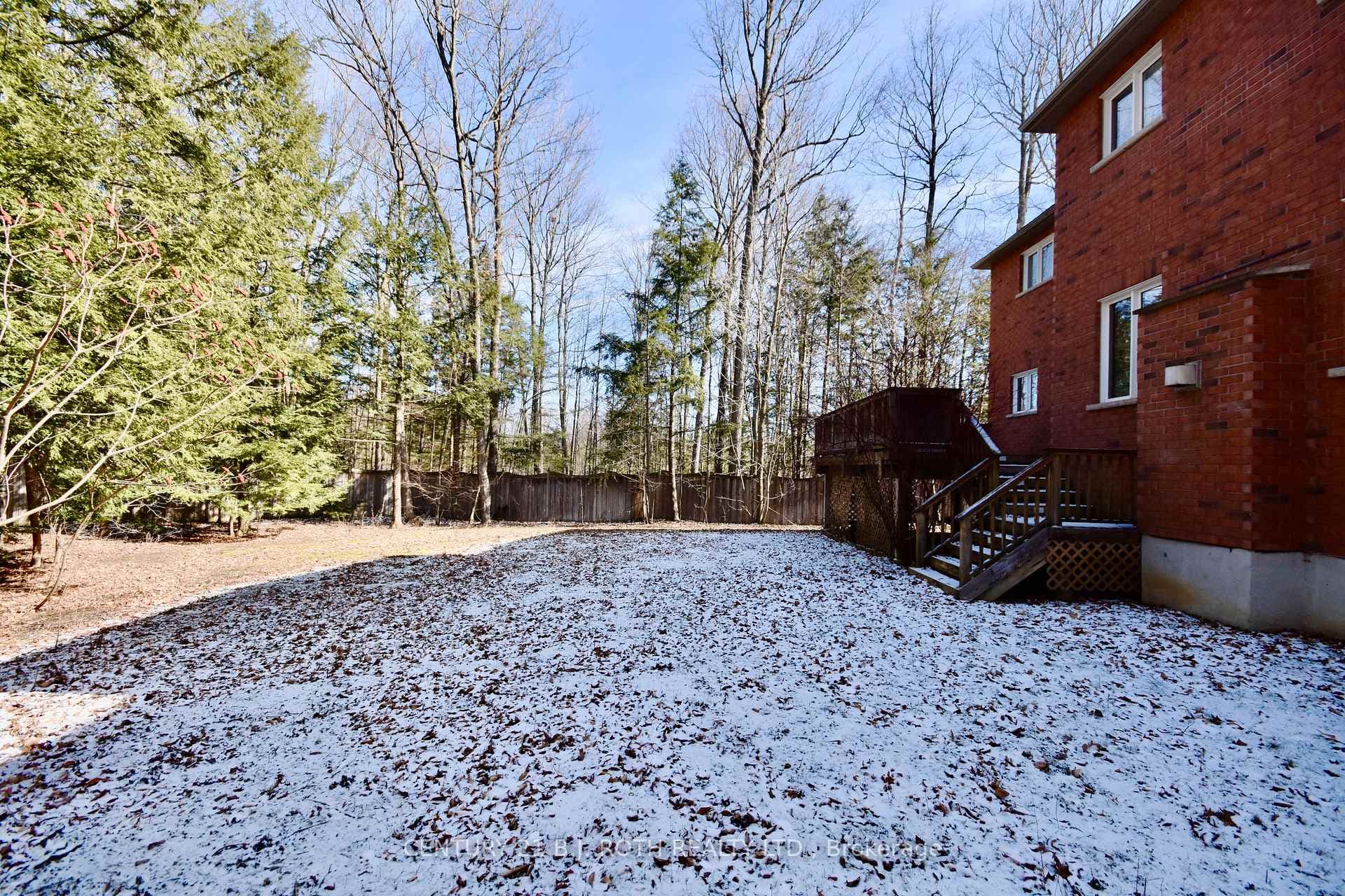 41 Camelot Square photo 36