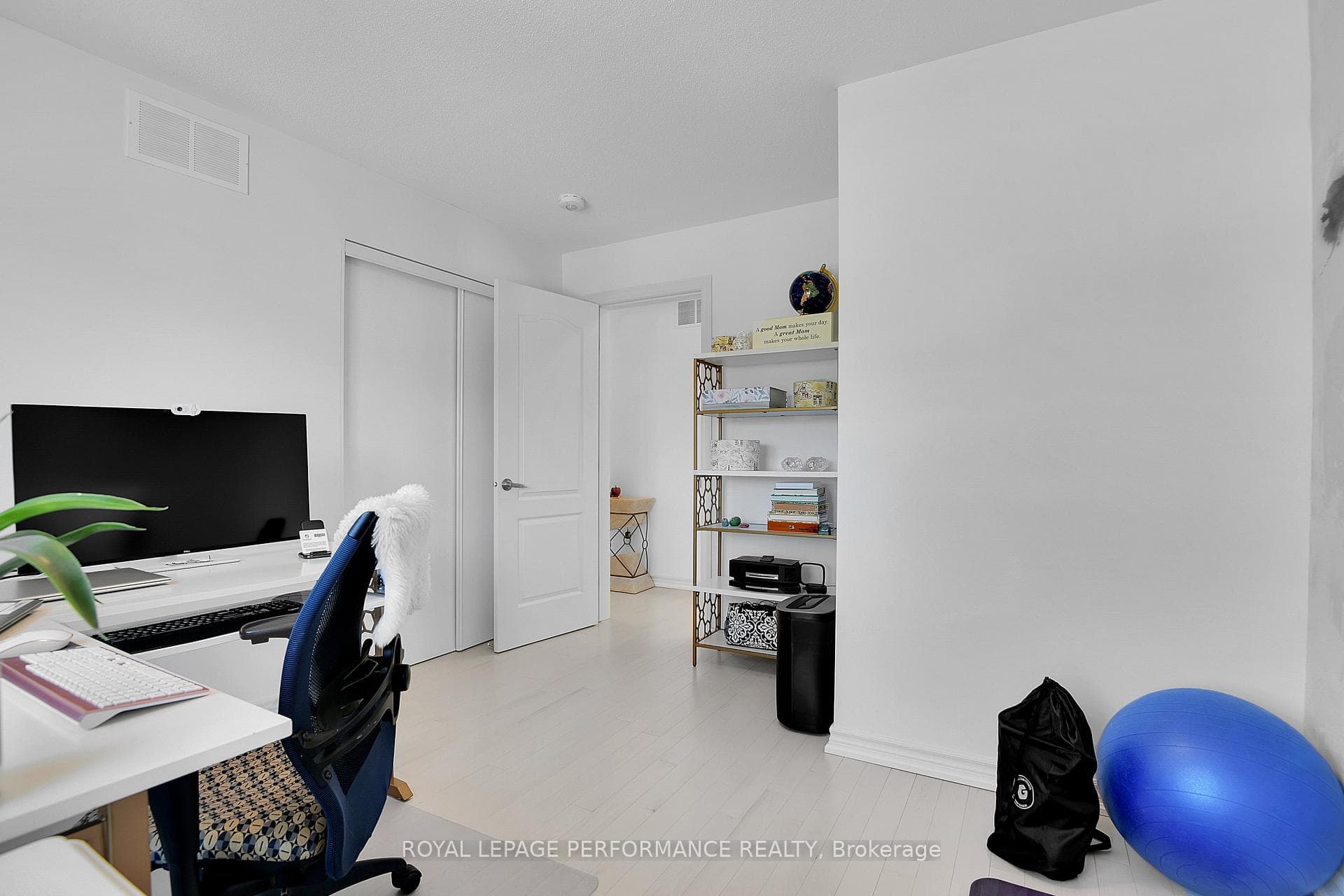 281 Meynell Road photo 25