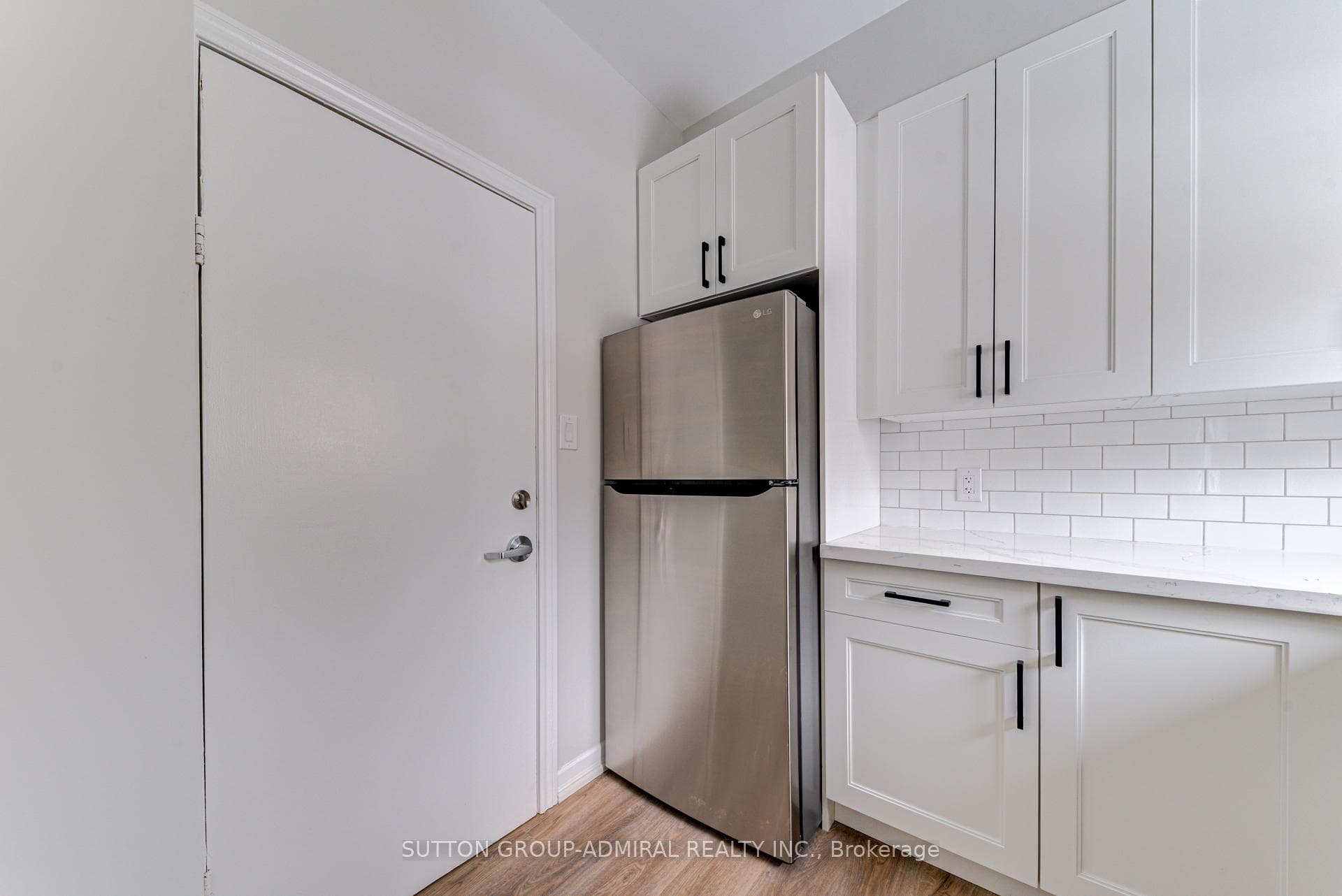 167 Collier Street Unit 2 photo 5