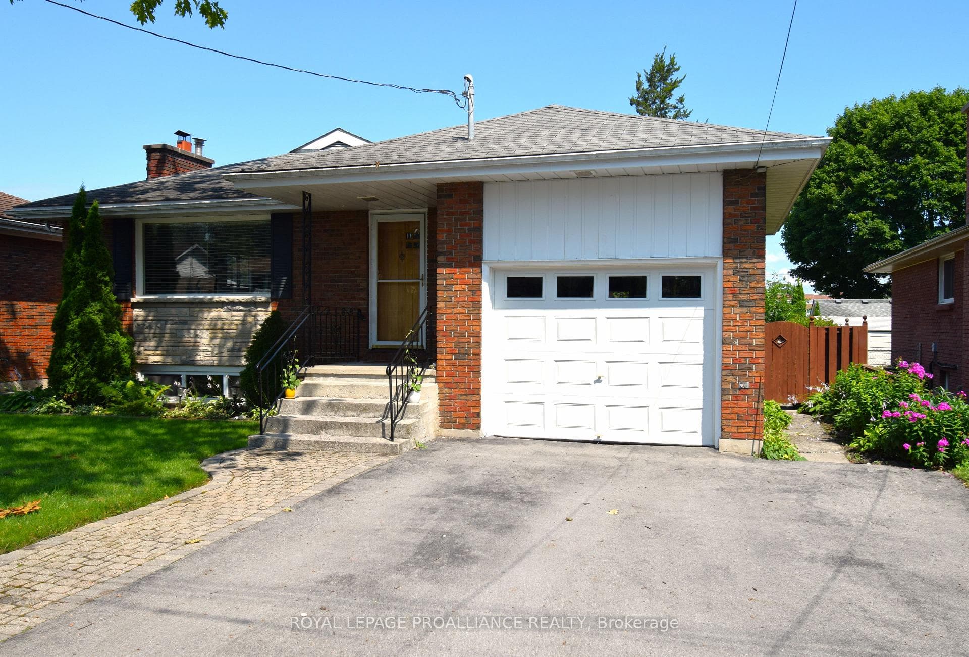 36 Northwood Crescent photo 3