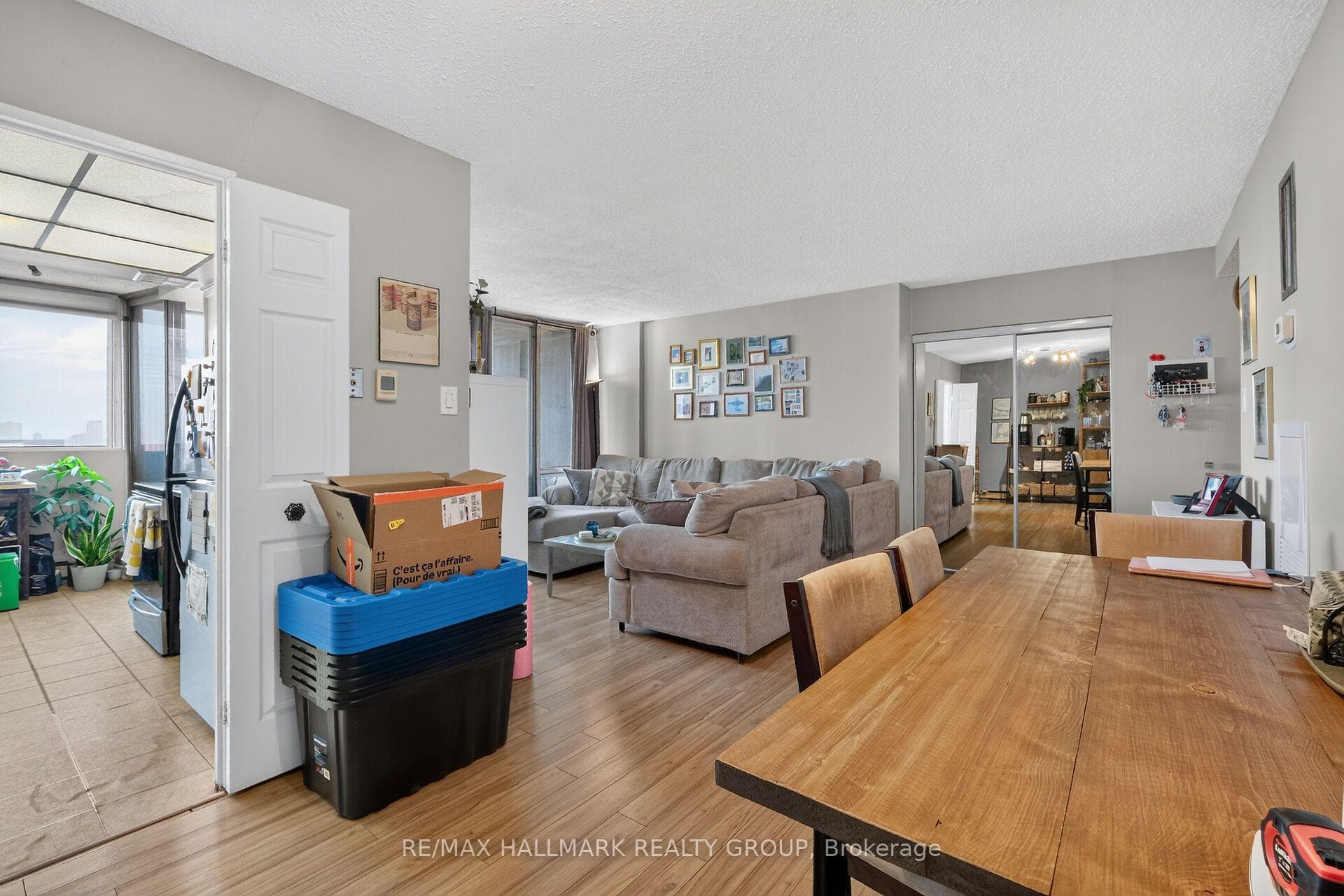 530 Laurier Avenue Unit 1907 photo 14