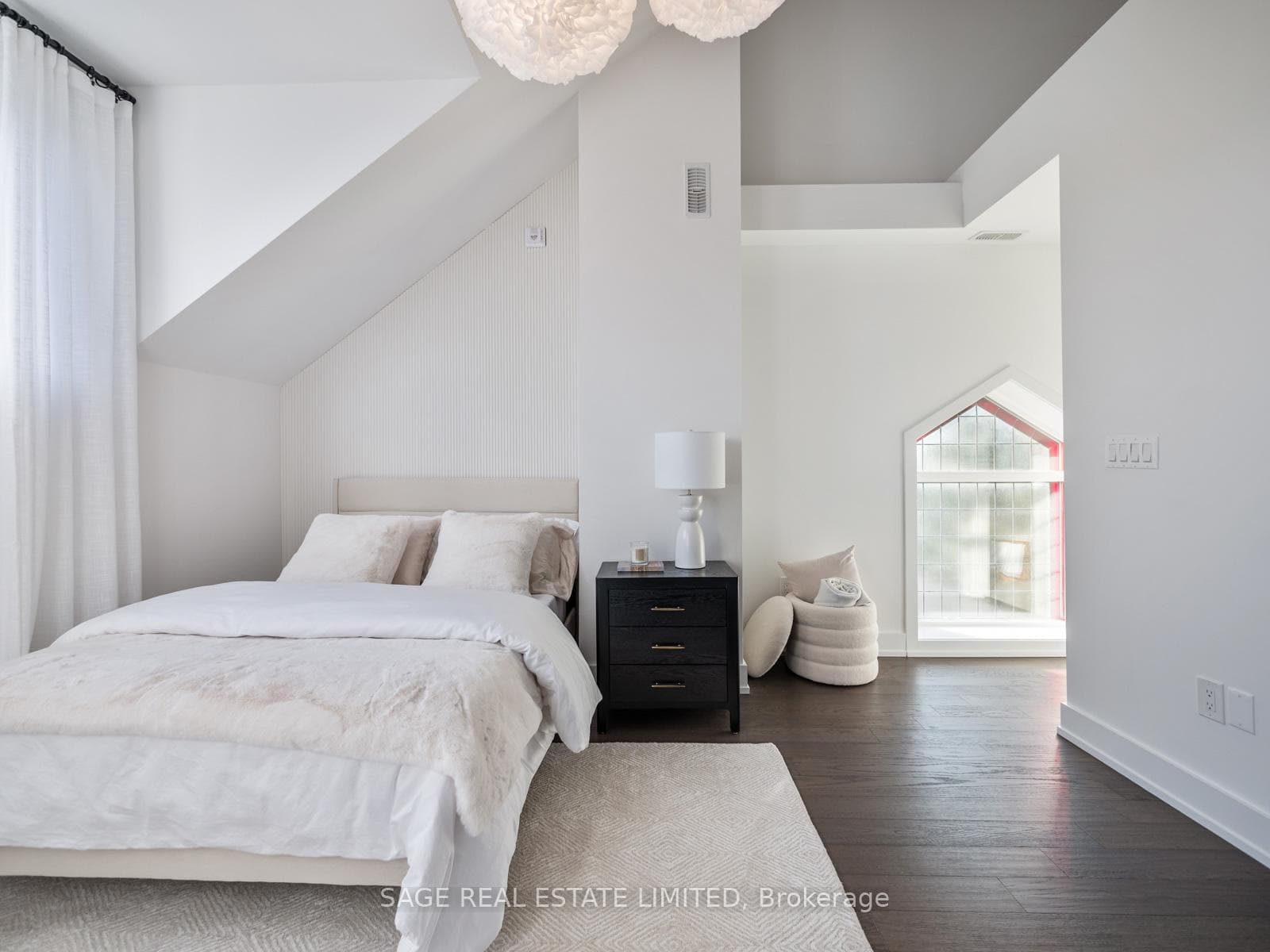 1183 Dufferin Street Unit 101 photo 29