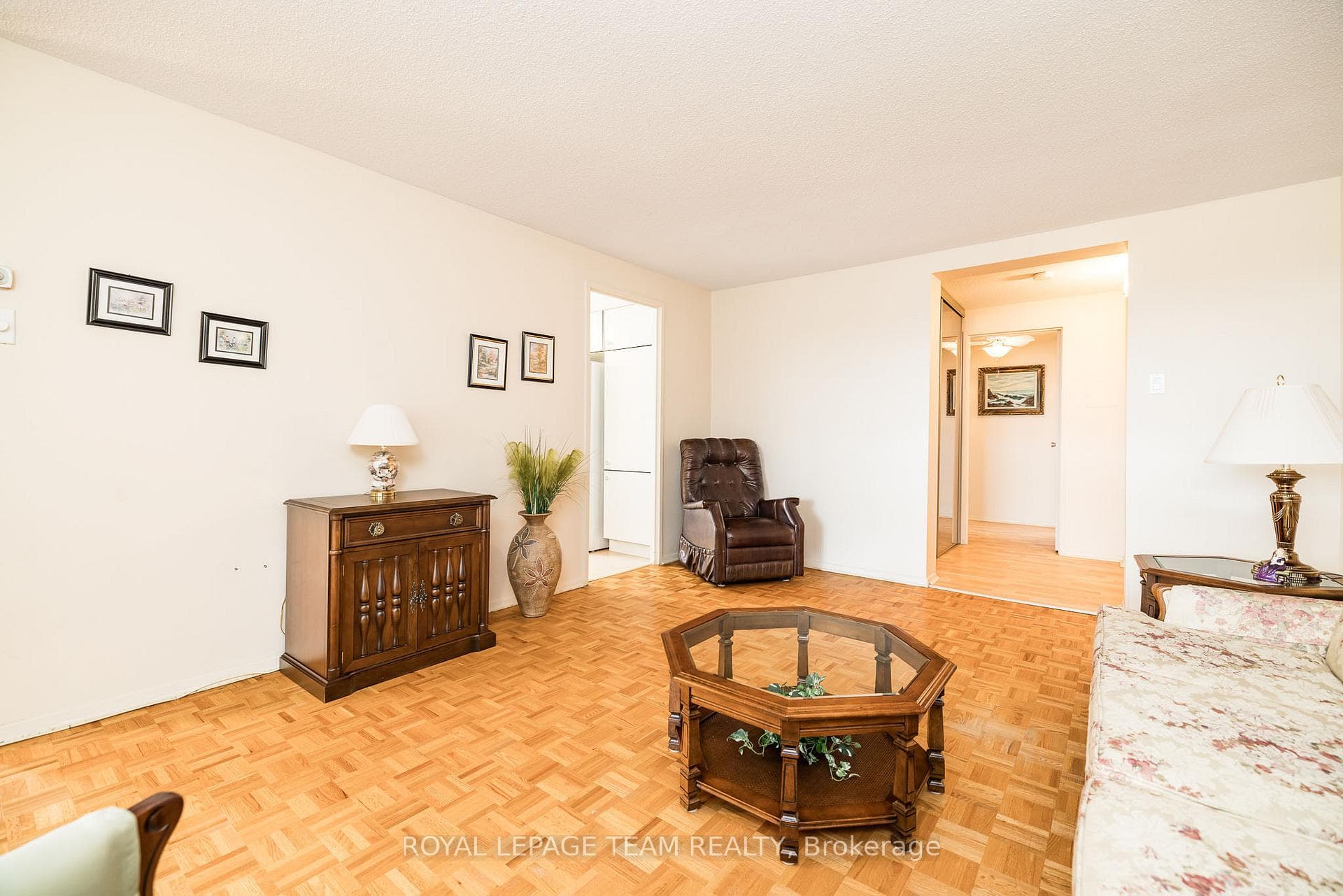 1356 Meadowlands Drive Unit 701 photo 7