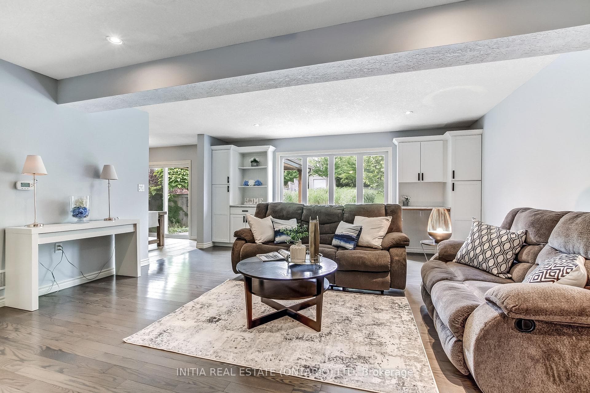 1082 Oakcrossing Road photo 7