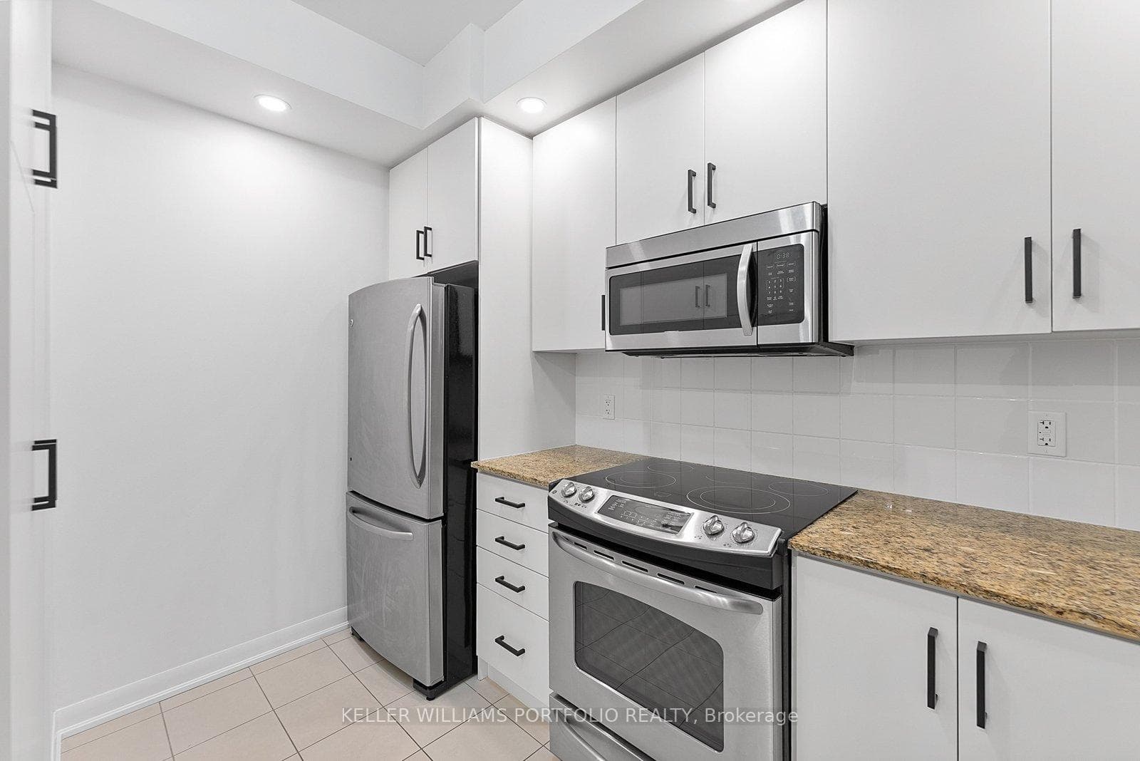 205 Sherway Gardens Road Unit 212 photo 7