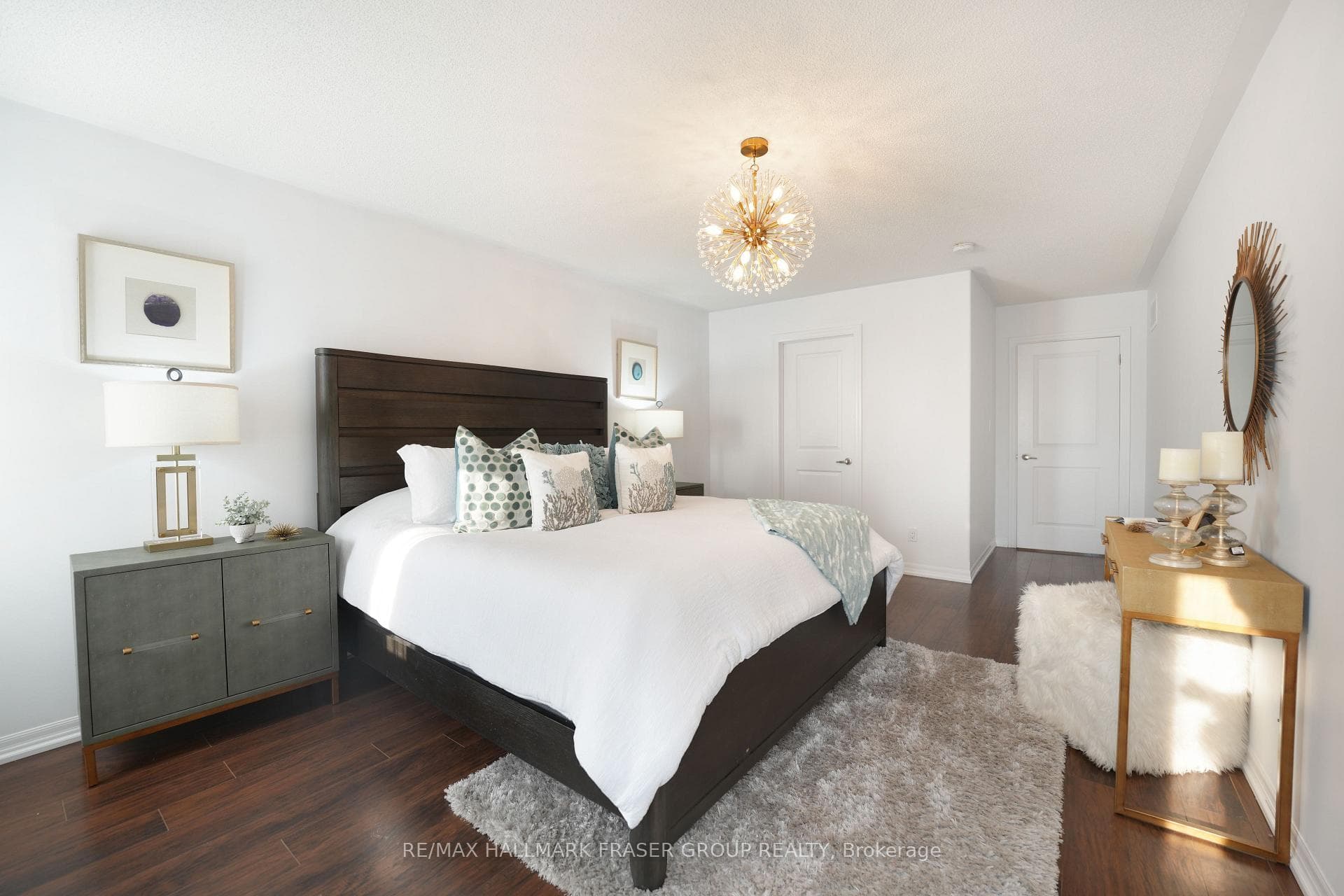 1800 Silverstone Crescent photo 17