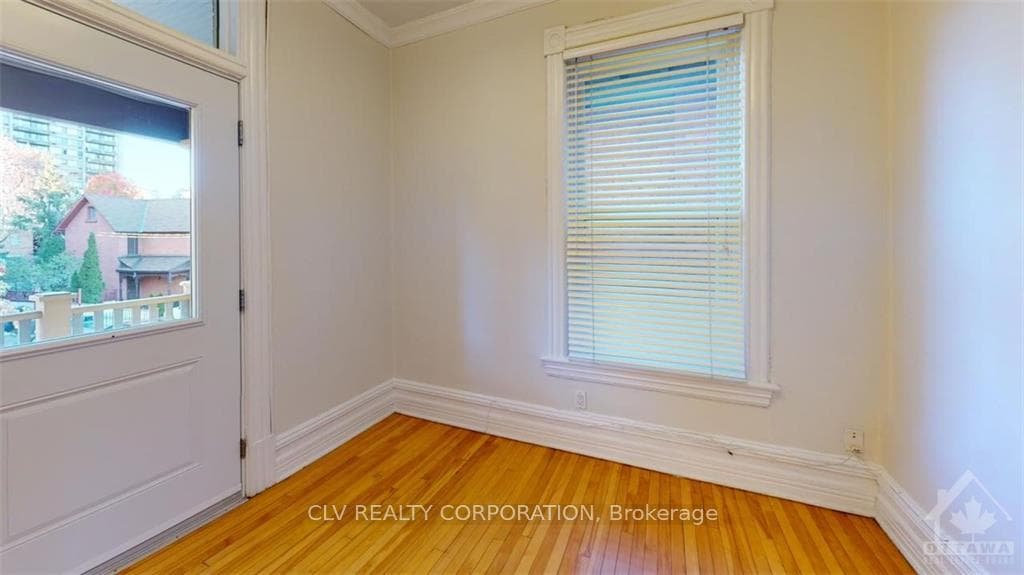 52 MACLAREN Street Unit 2 photo 8