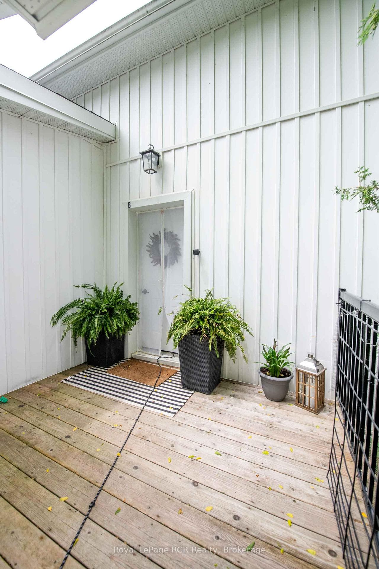 21 ARTHUR STREET WEST Street Unit A & B & C photo 7