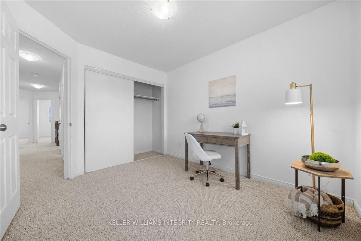 244 Macoun Circle photo 17