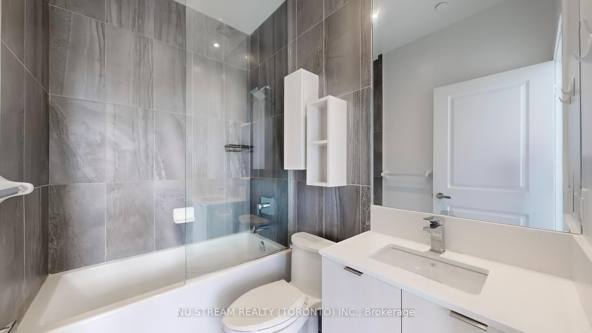 195 Redpath Avenue Unit PH06 photo 11