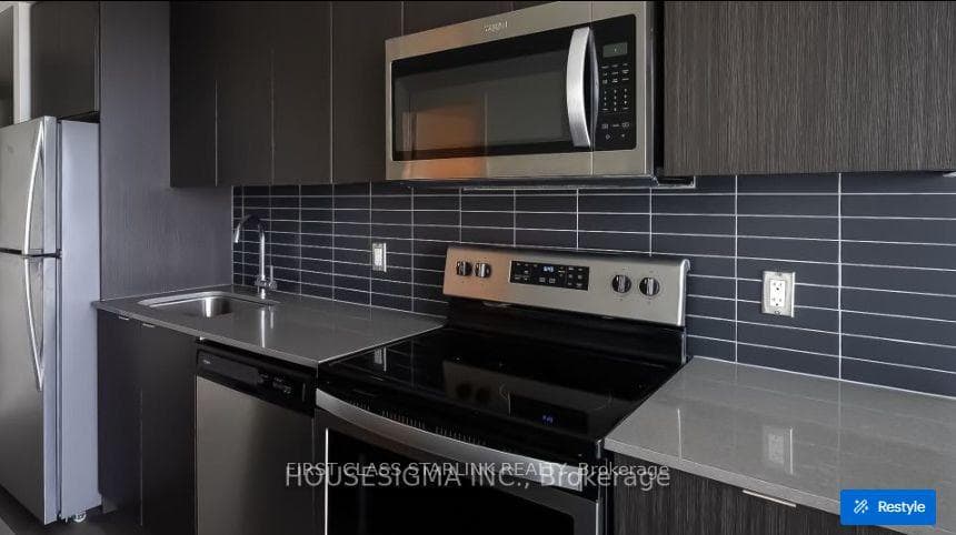 3237 Bayview Avenue Unit 805 photo 5