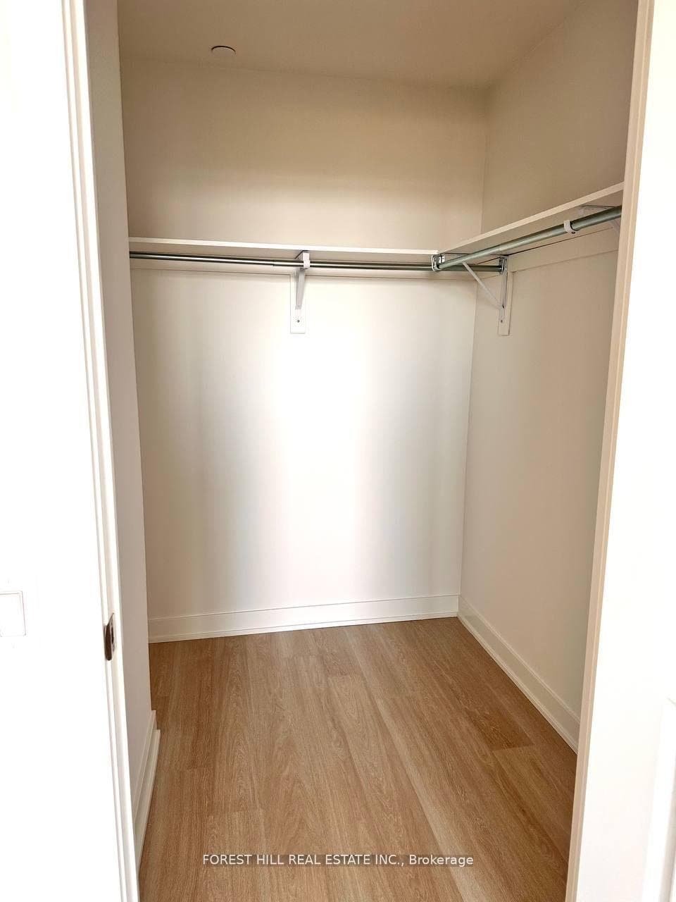50 Upper Mall Way Unit B1804 photo 7