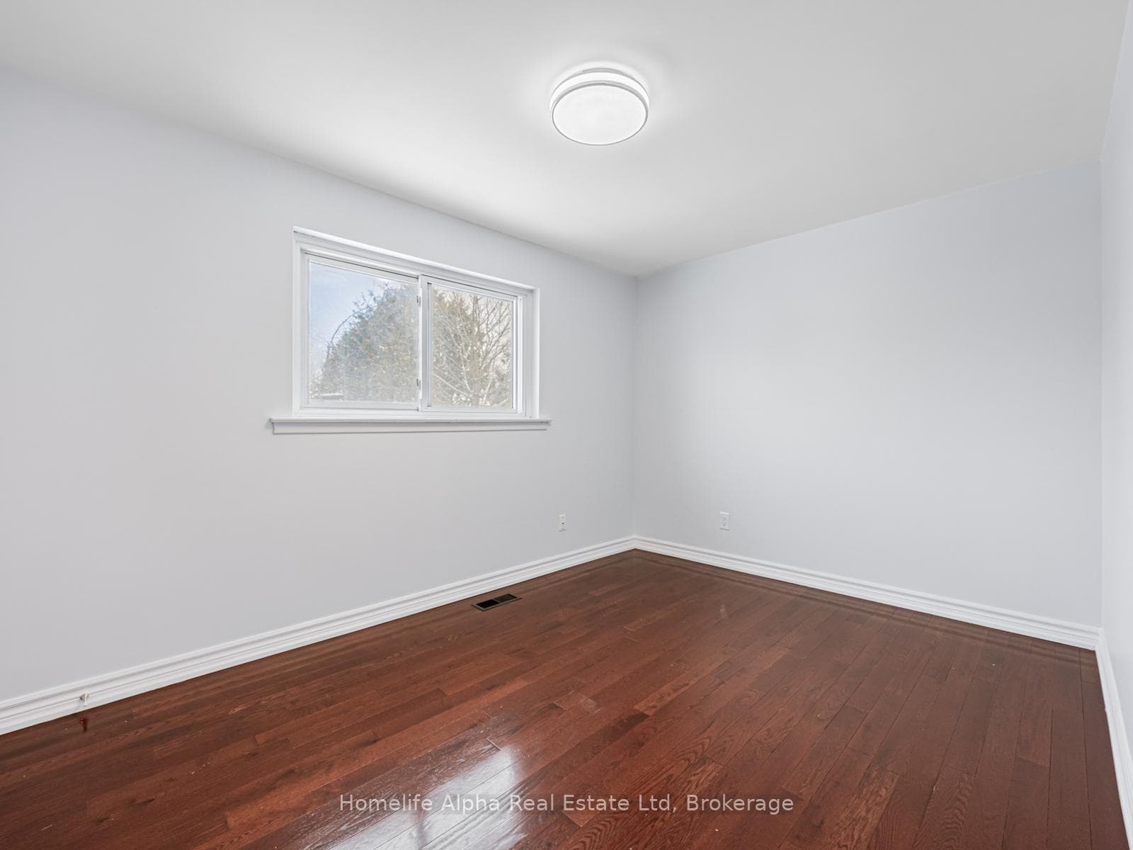 30 Six Nations Avenue photo 14