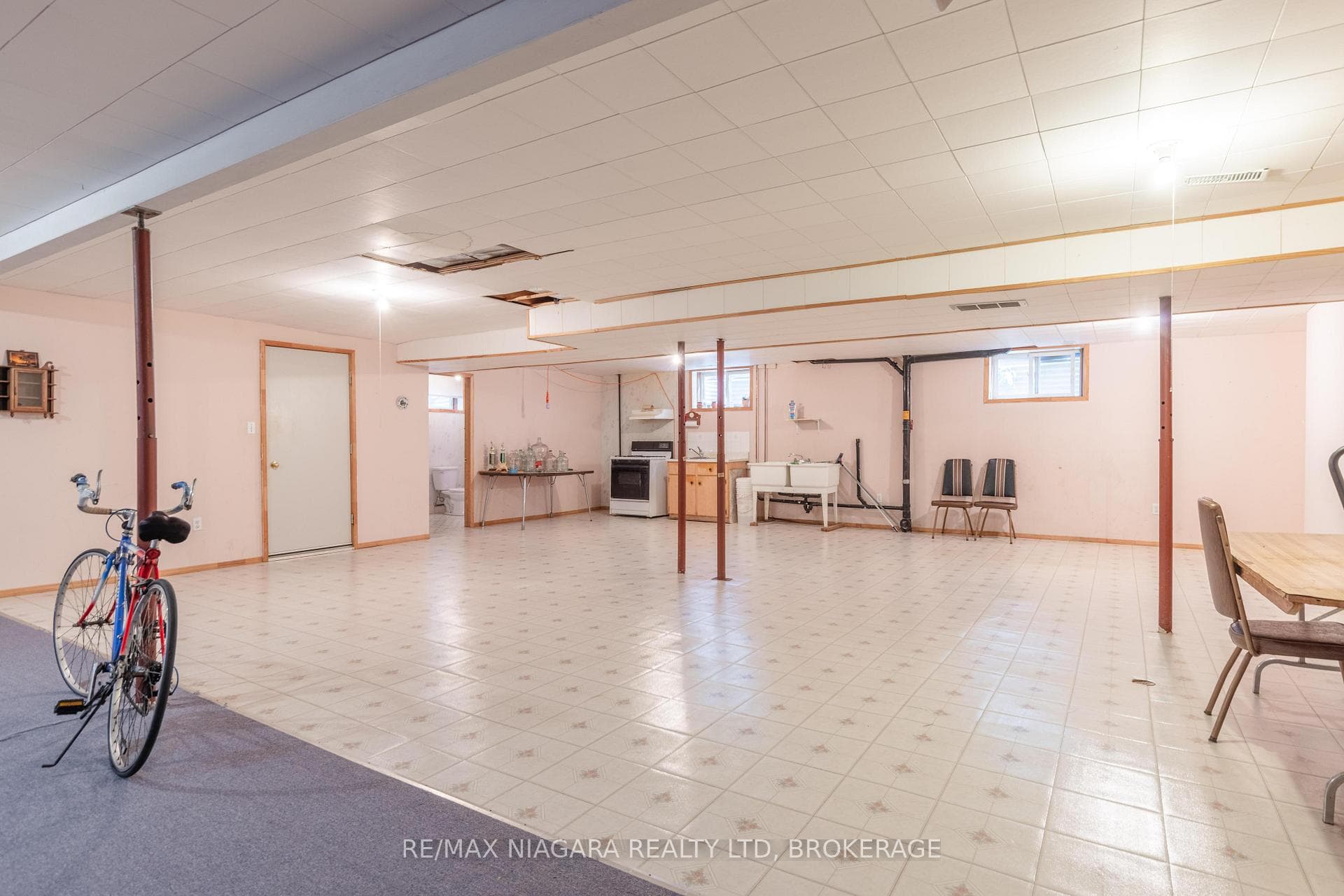 8034 Pinellas Park Drive photo 23