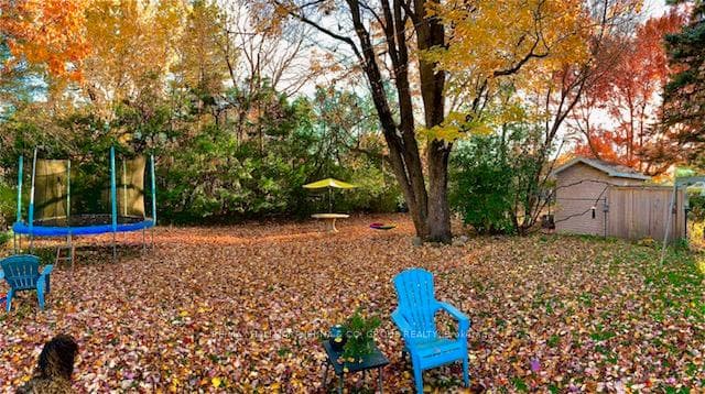 524 Neighbourhood Way photo 13