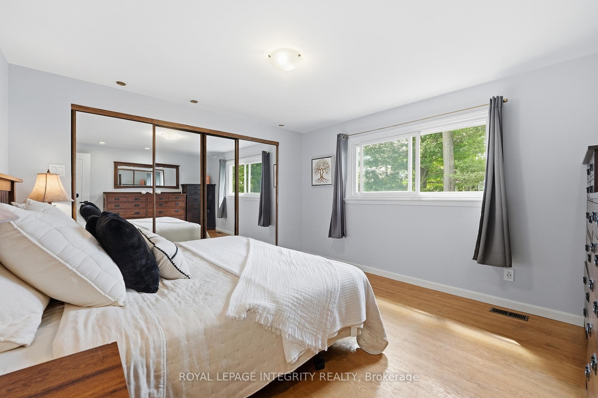 6 Woodview Crescent photo 23