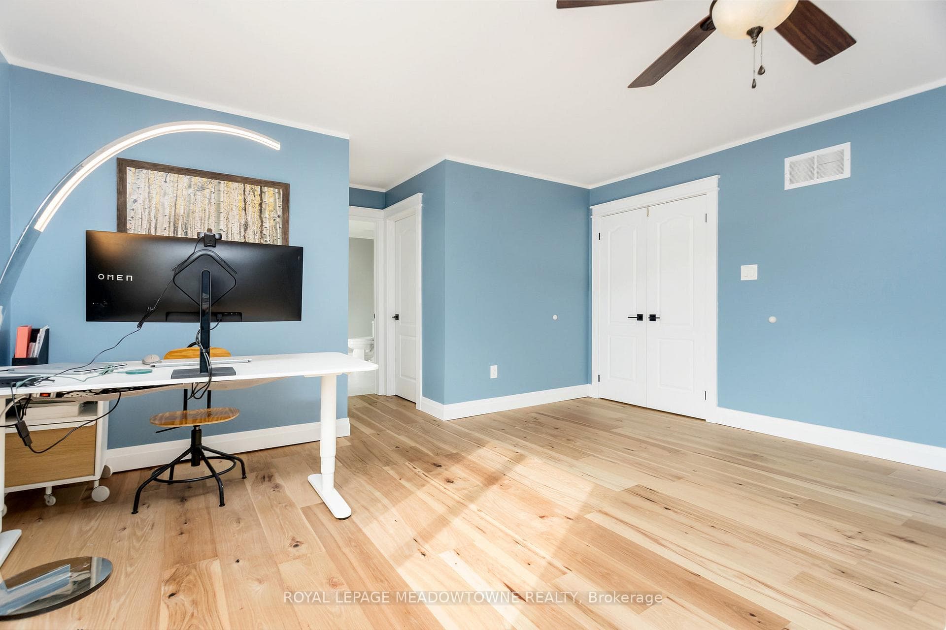 6 Belmont Boulevard photo 23