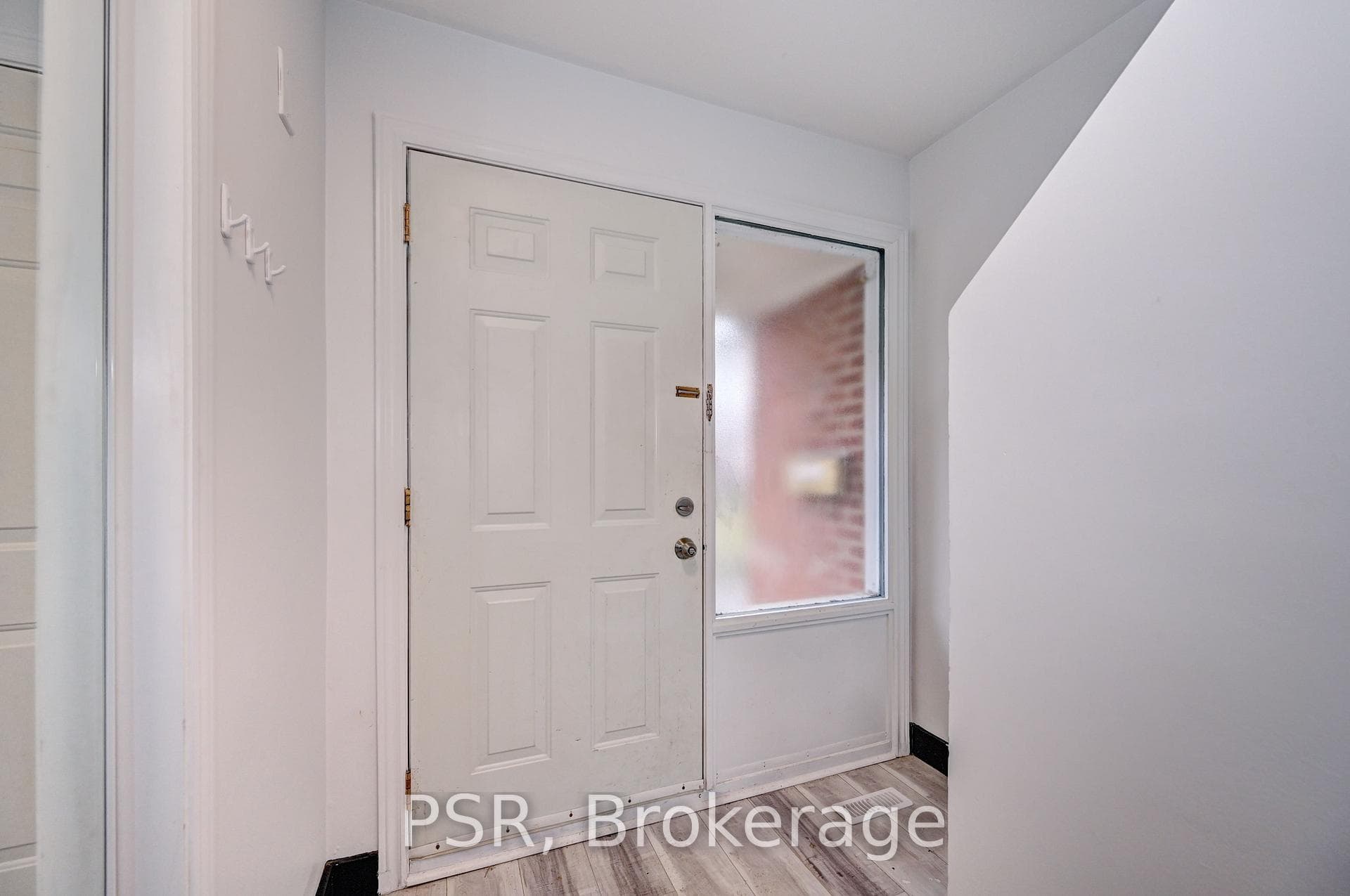 532 SUNNYDALE Place Unit F photo 11