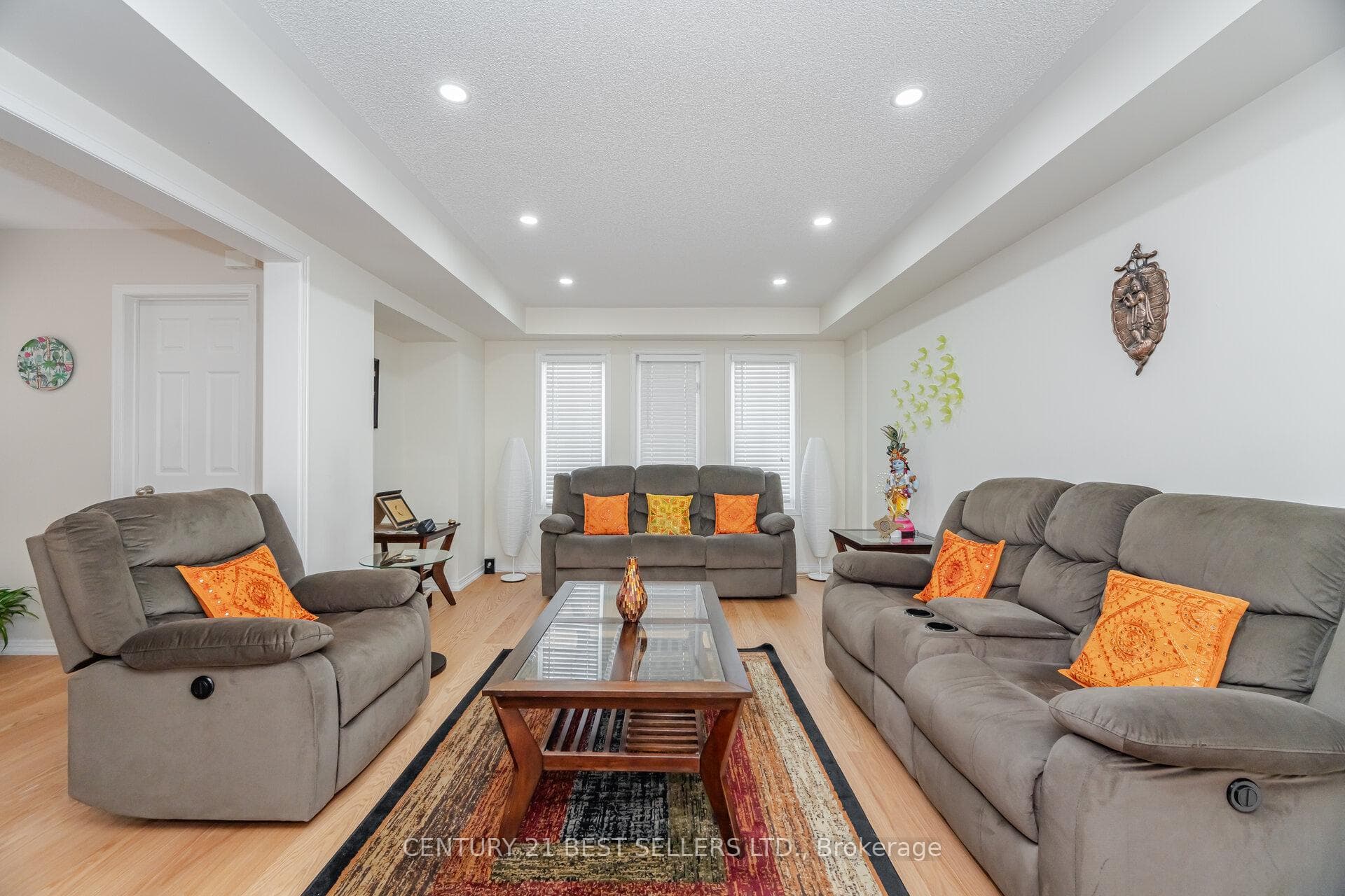 82 Pilkington Drive photo 23