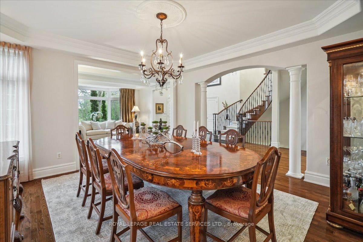 559 Golfview Court photo 7