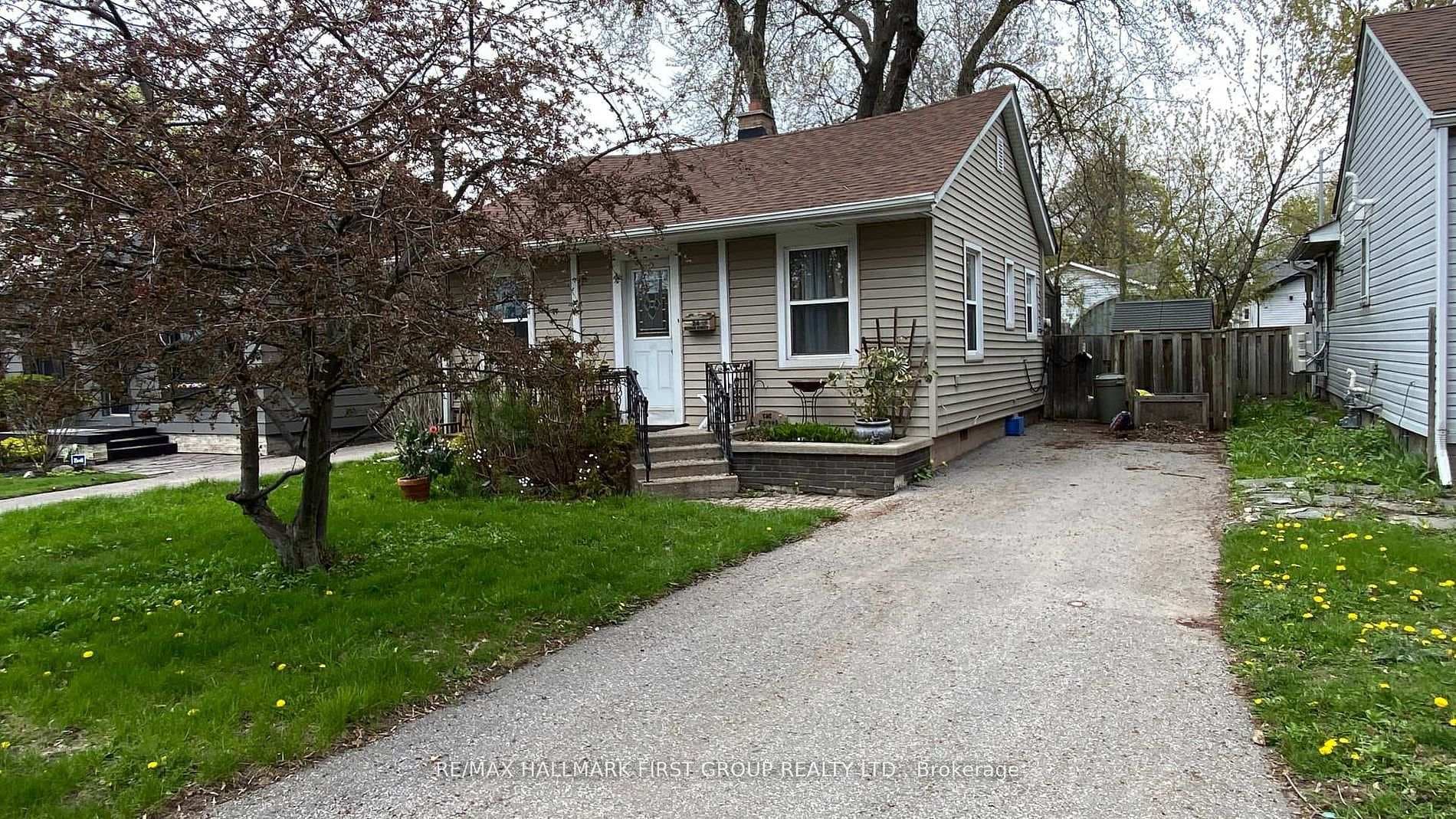 24 George Street photo 1