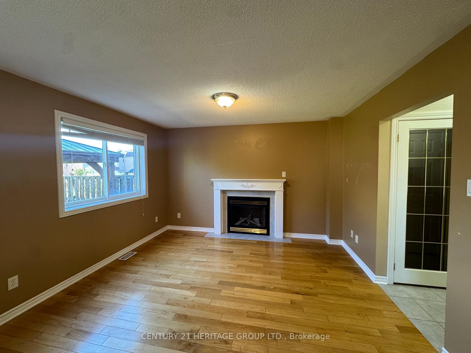 82 Kenwell Crescent photo 5