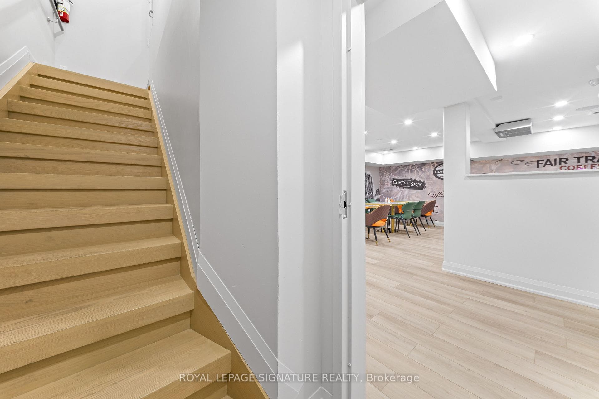 6461 Mayfield Road Unit 29 photo 19