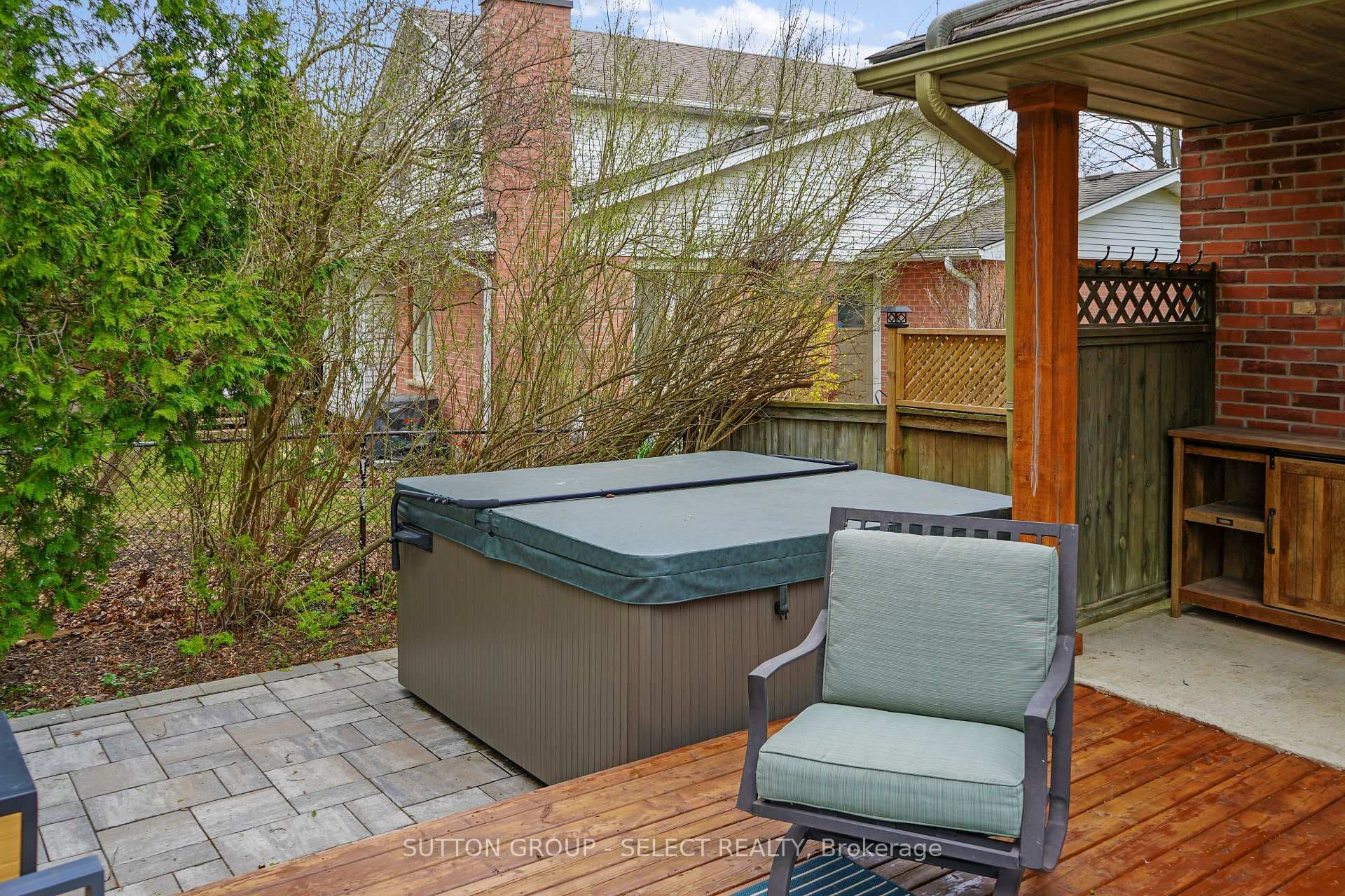 14 Whisperwood Crescent photo 35
