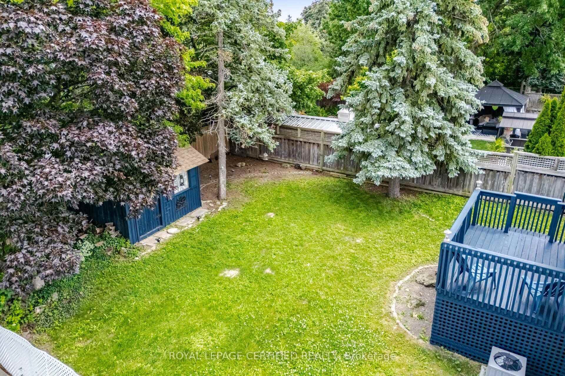 33 Grassmere Crescent photo 44