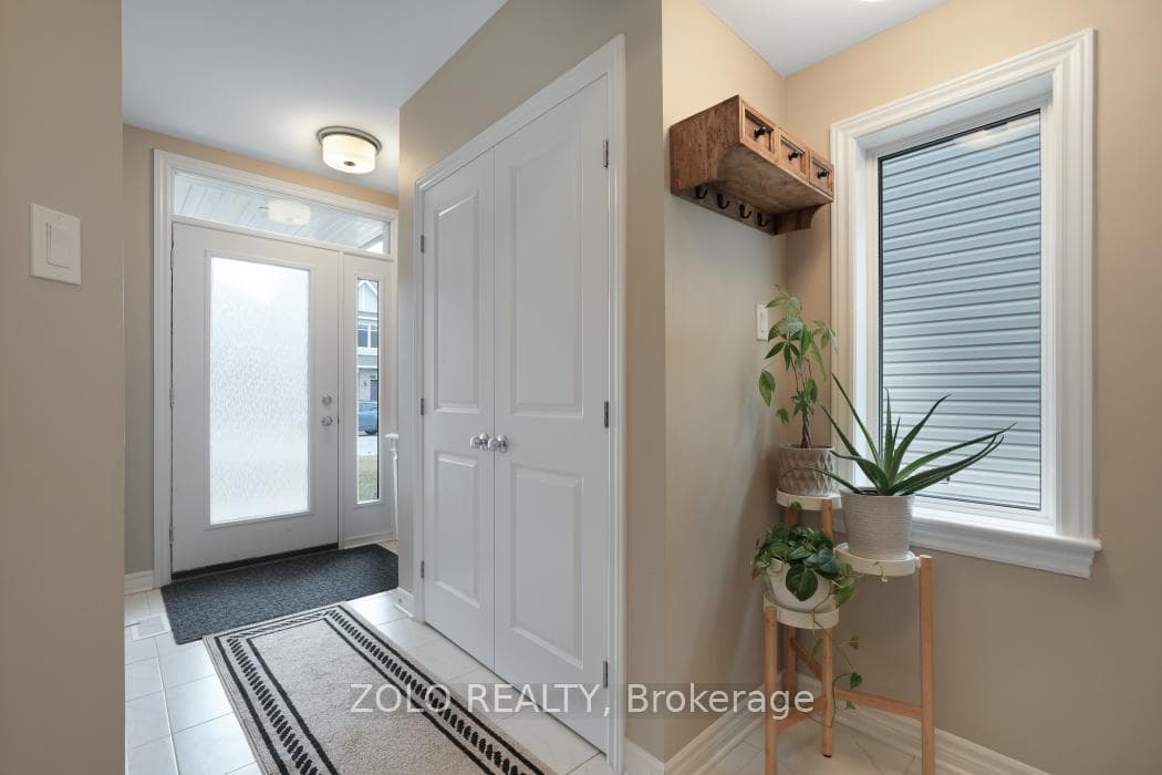 Entrance/Foyer1