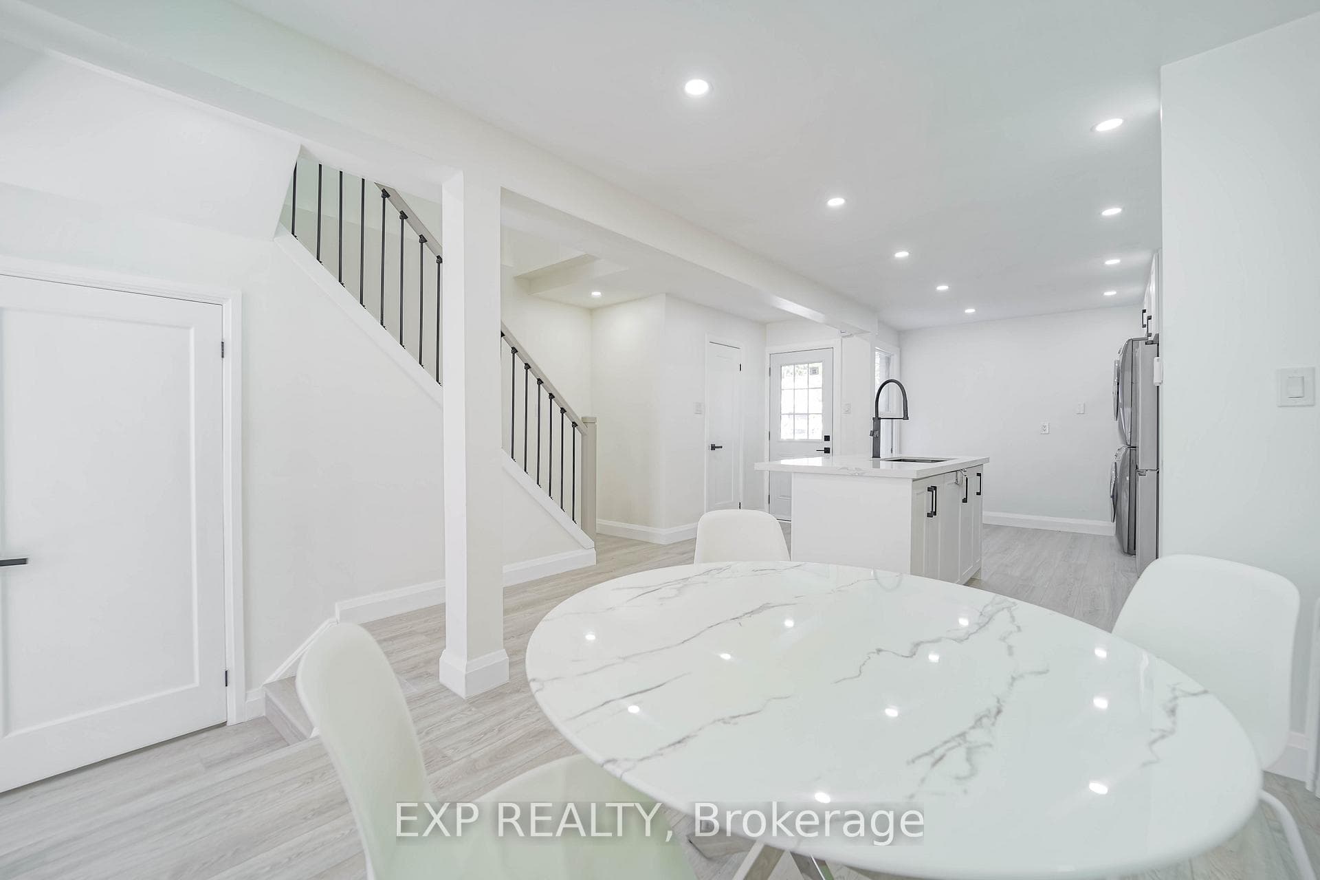 25 Nabob Crescent photo 20