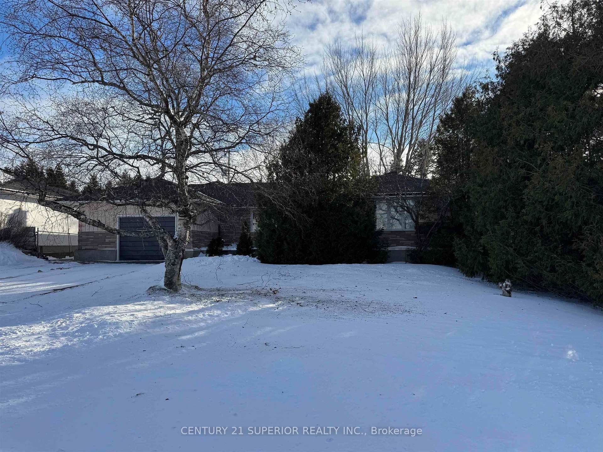 5 Sund Cres photo 3