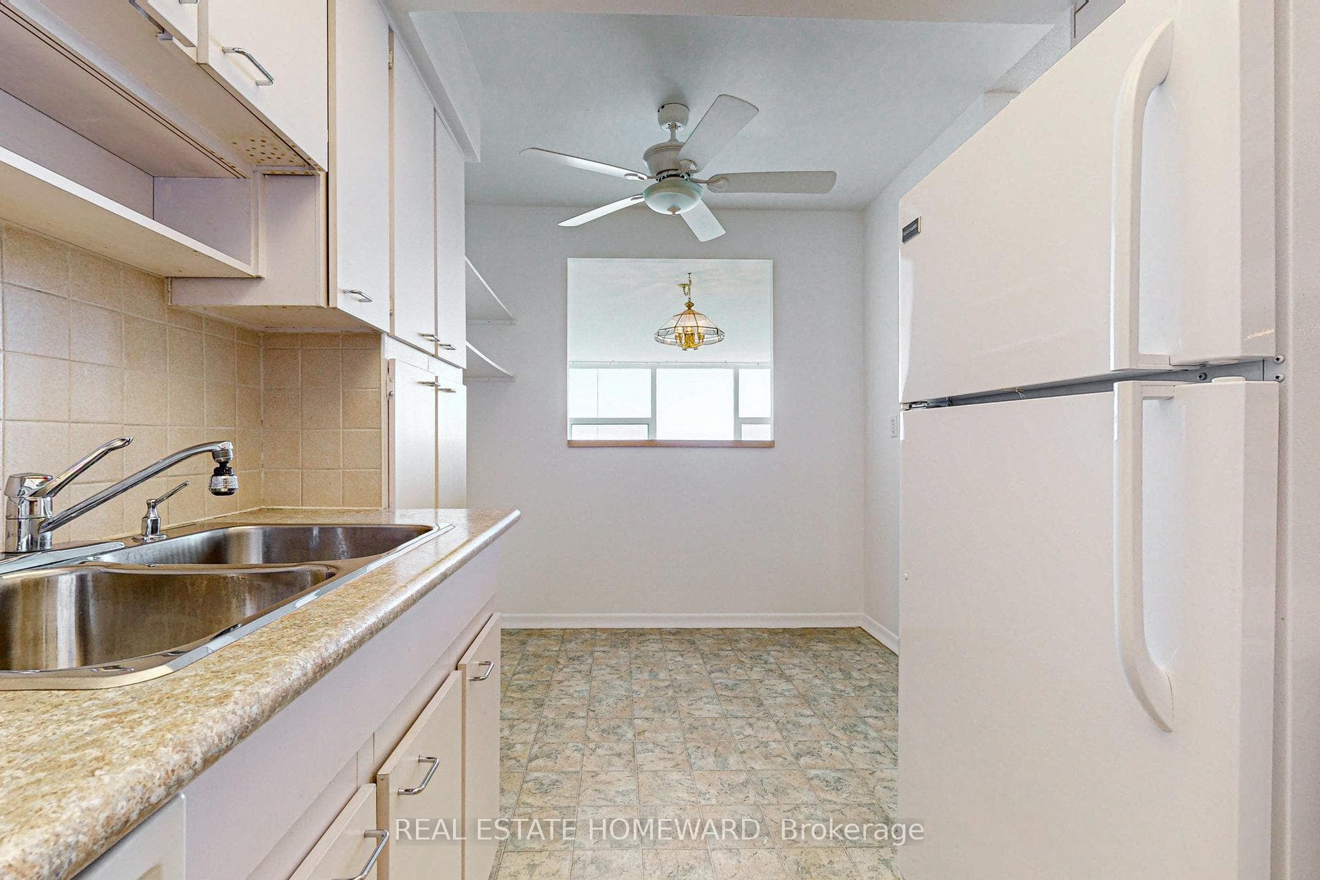 121 Ling Road Unit 1205 photo 12