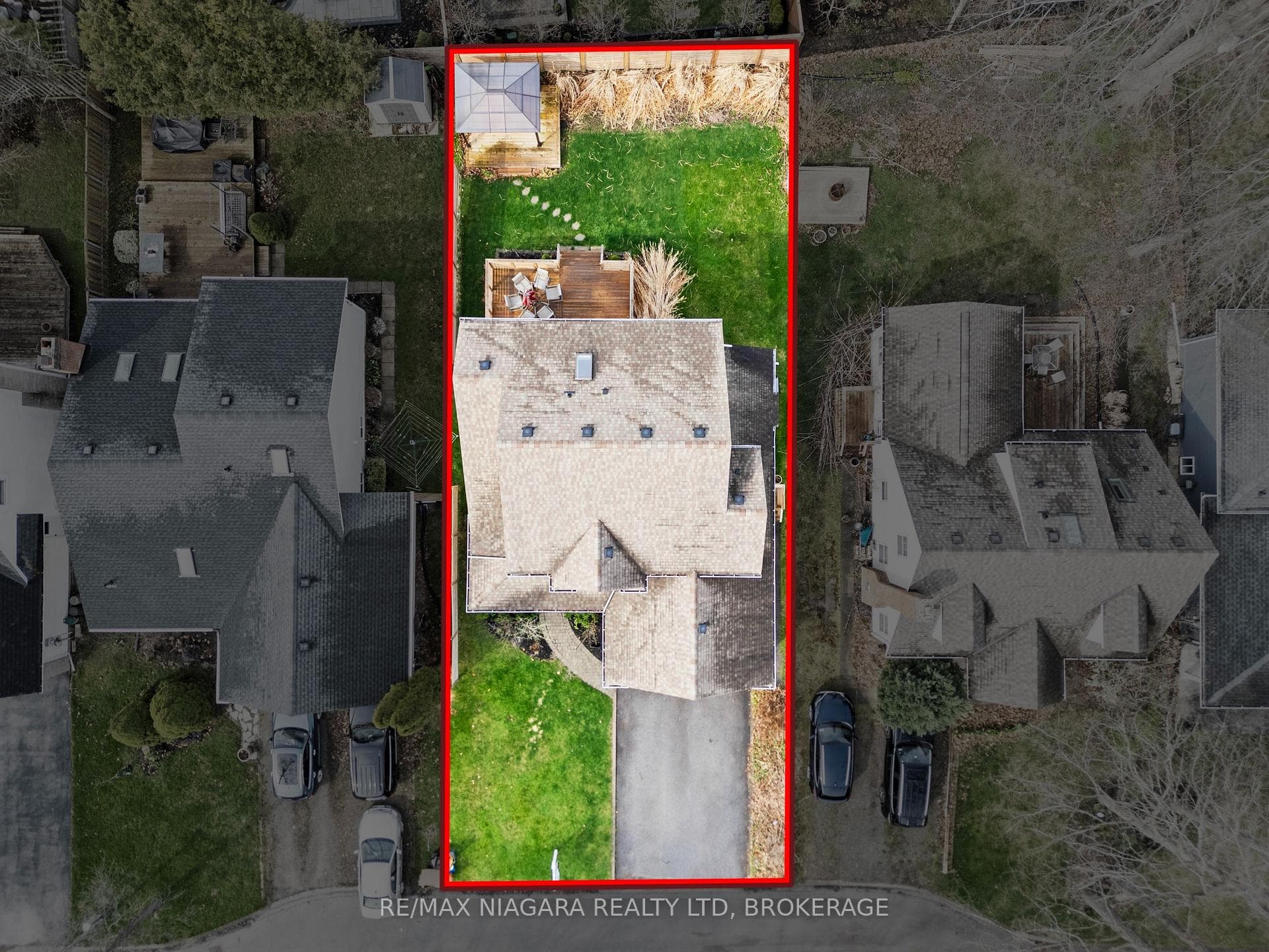 12 OAK Drive photo 42