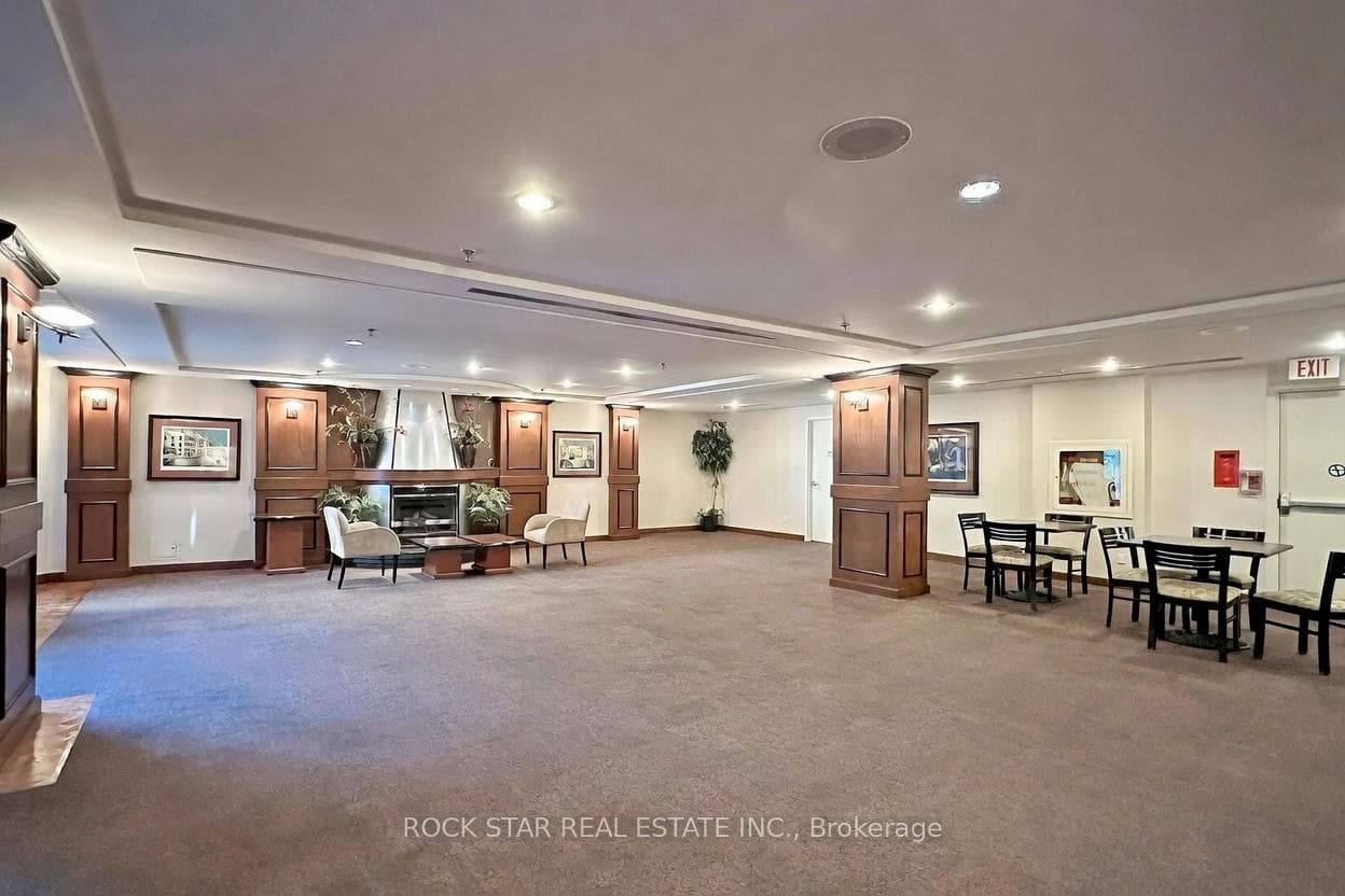 88 Corporate Drive Unit 2702 photo 15