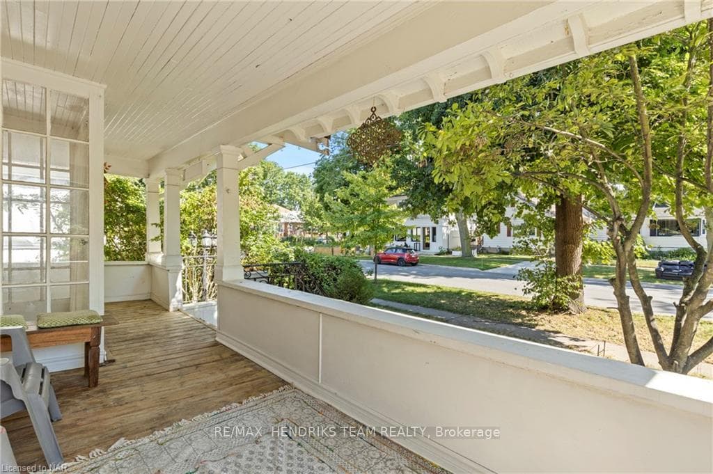 159 RUSSELL Avenue photo 5