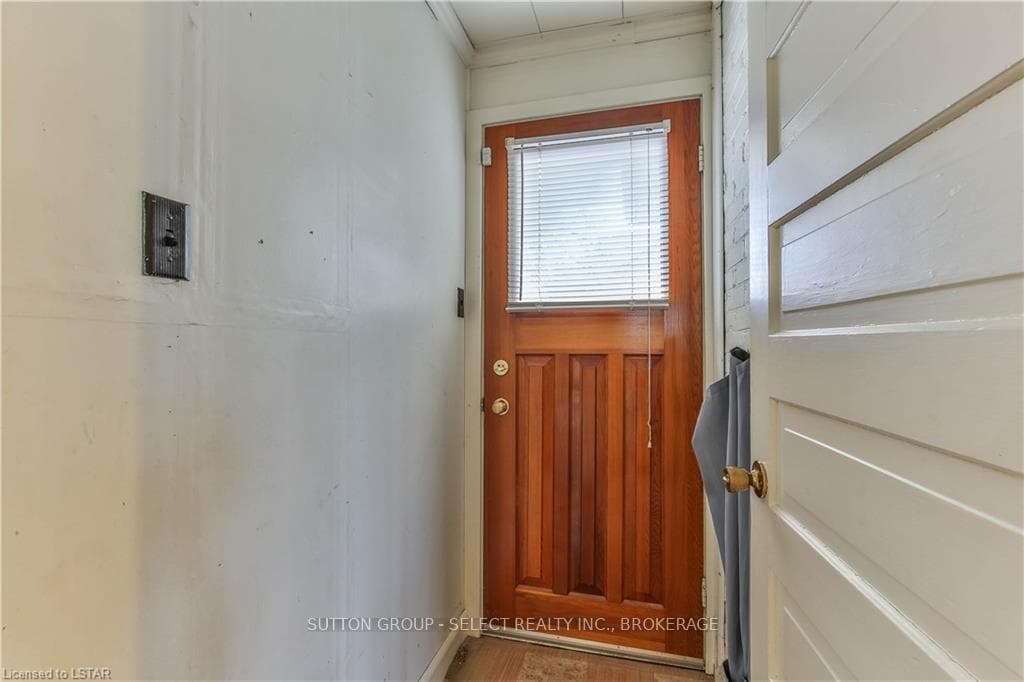 33 ROSEBERY Place photo 36