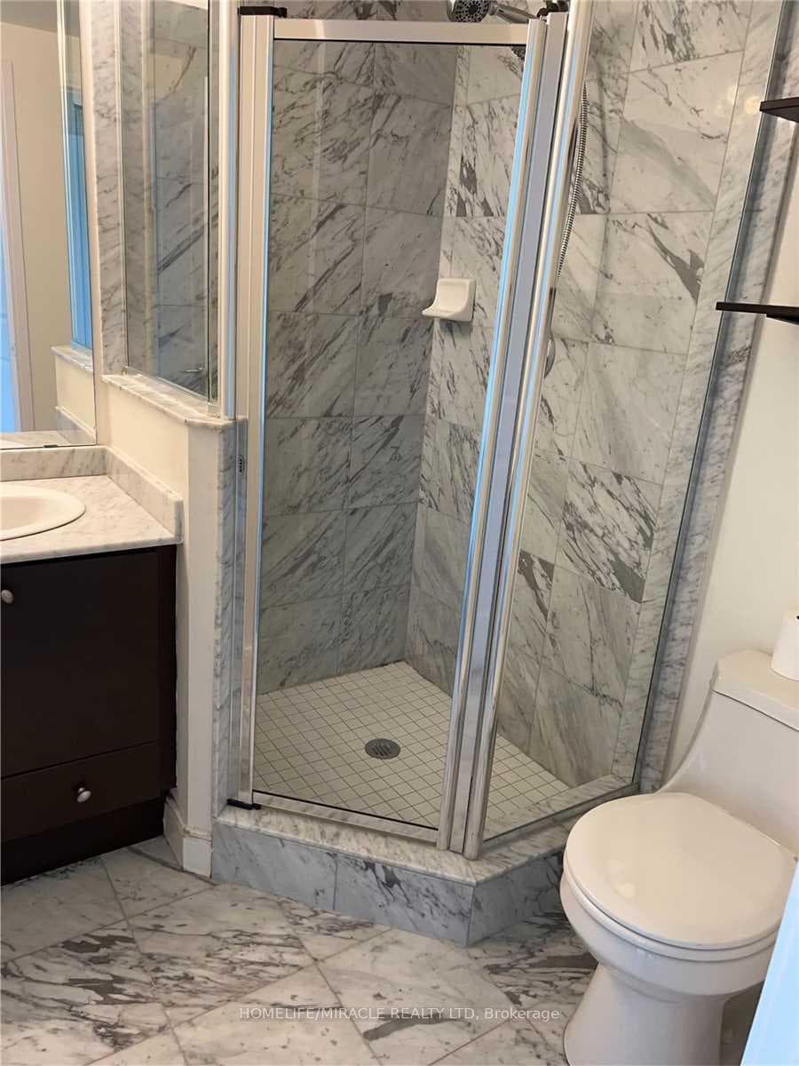 50 Absolute Avenue Unit 701 photo 7