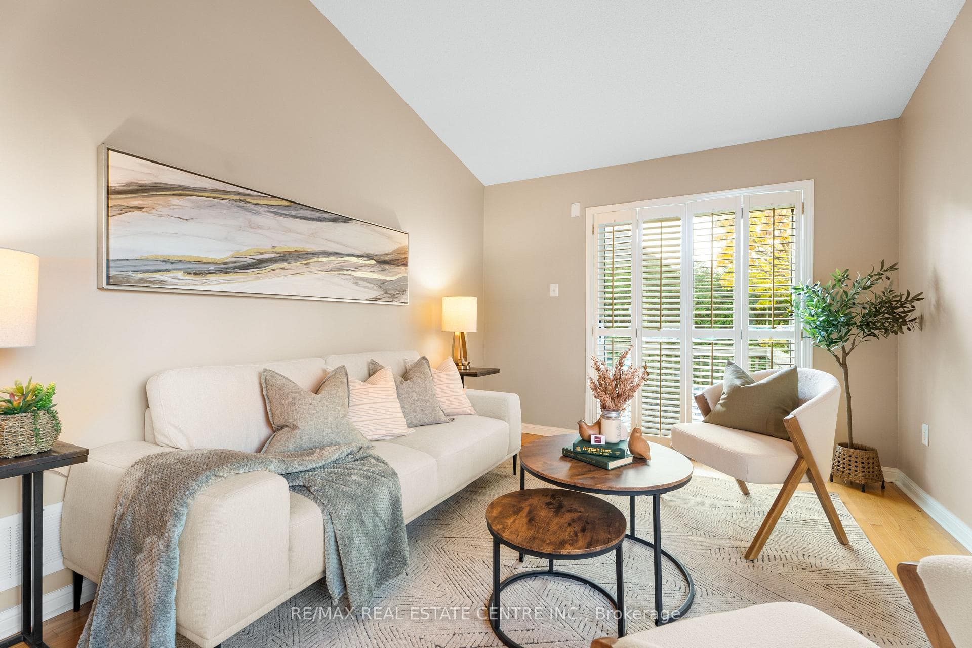 5 Munro Circle photo 13