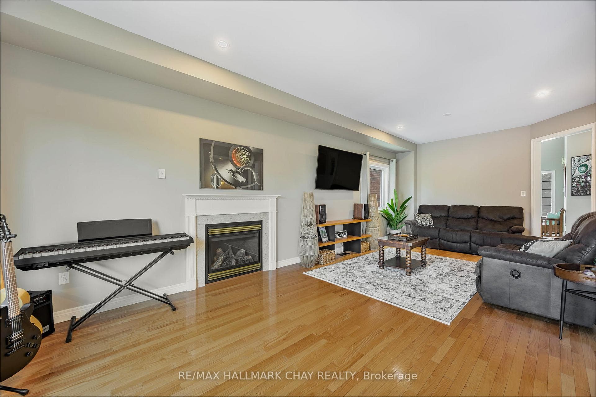 12 Prince Of Wales Drive photo 9