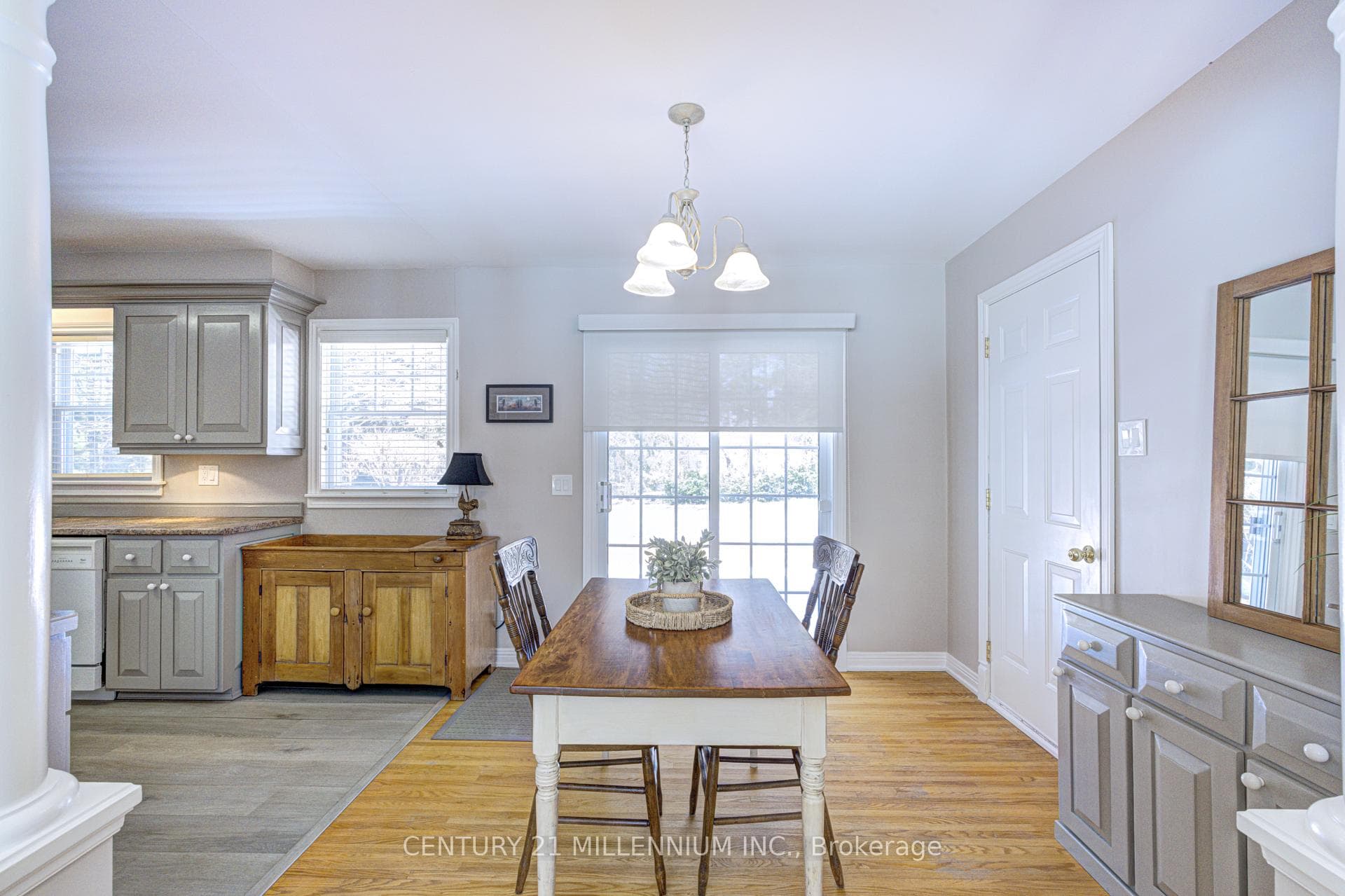 1659 Hawthorn Avenue photo 9