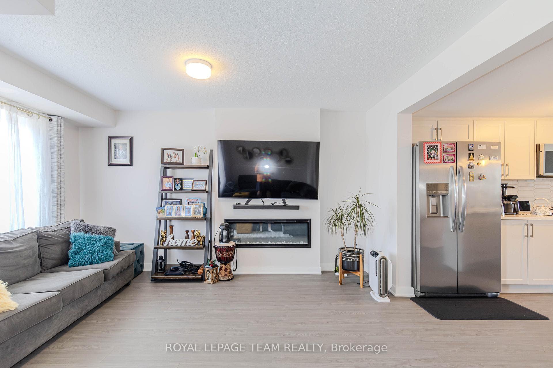 742 Kinstead Pvt Private photo 6