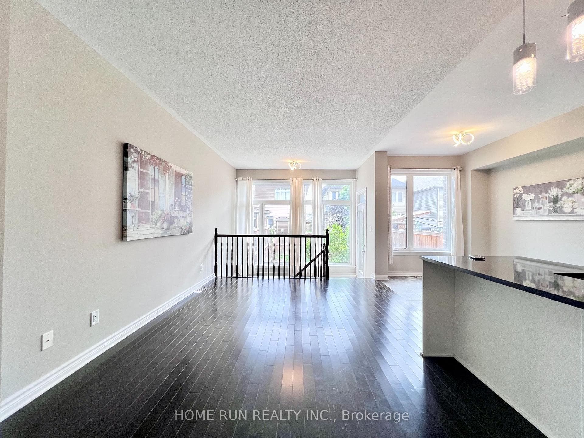 637 Tennant Way photo 9