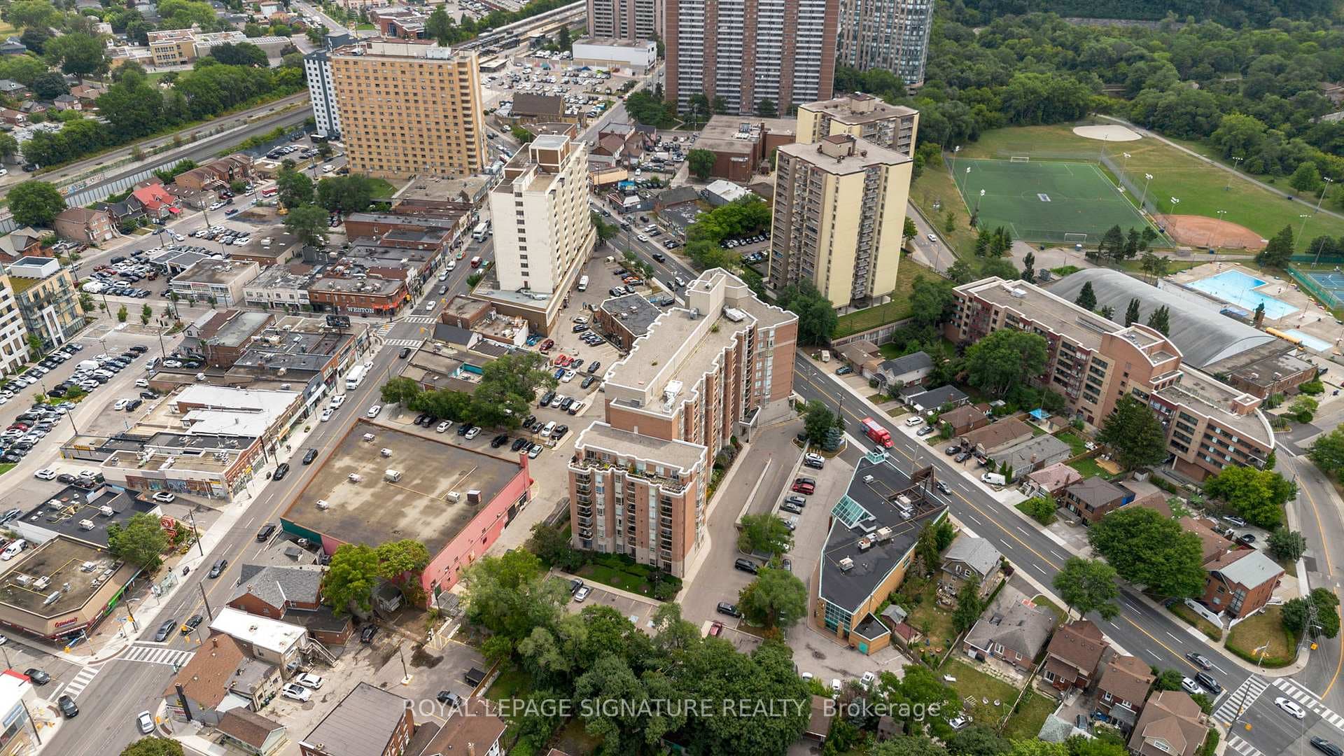 2088 Lawrence Avenue Unit 814 photo 18