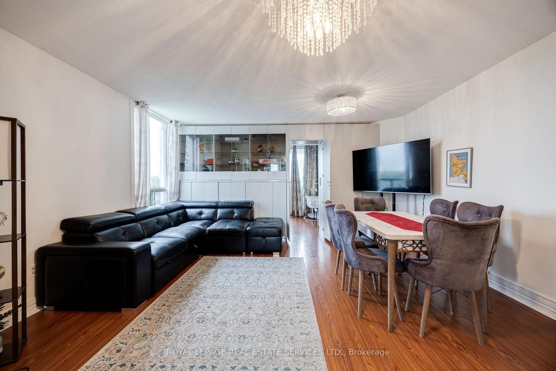 300 Alton Towers Circle Unit 411 photo 4